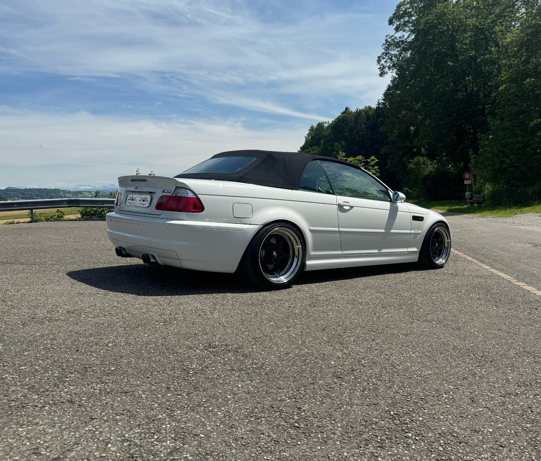 BMW M3 Cabriolet-image-1