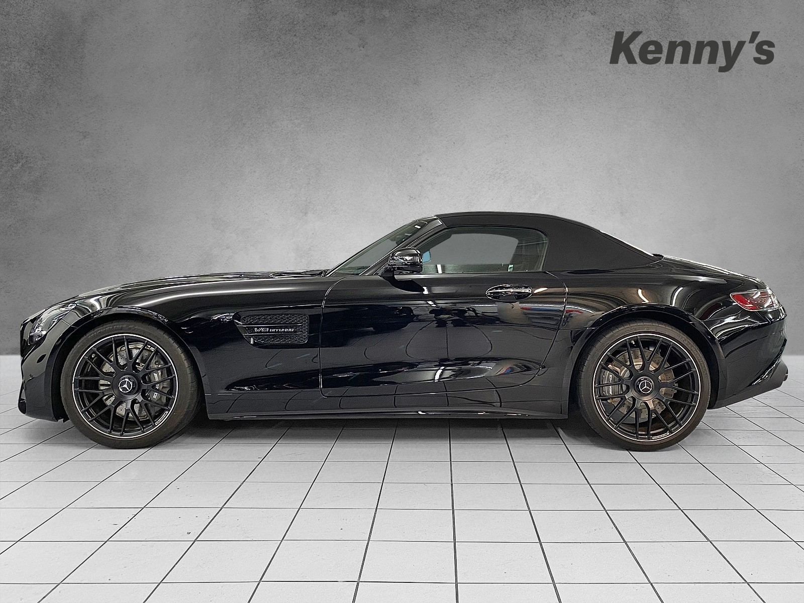 MERCEDES-BENZ AMG GT Roadster-showroom-element-2