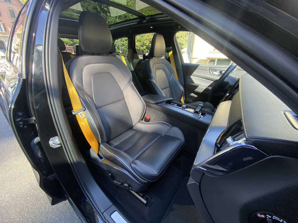 VOLVO XC60 T8 eAWD Polestar Geartronic-image-12