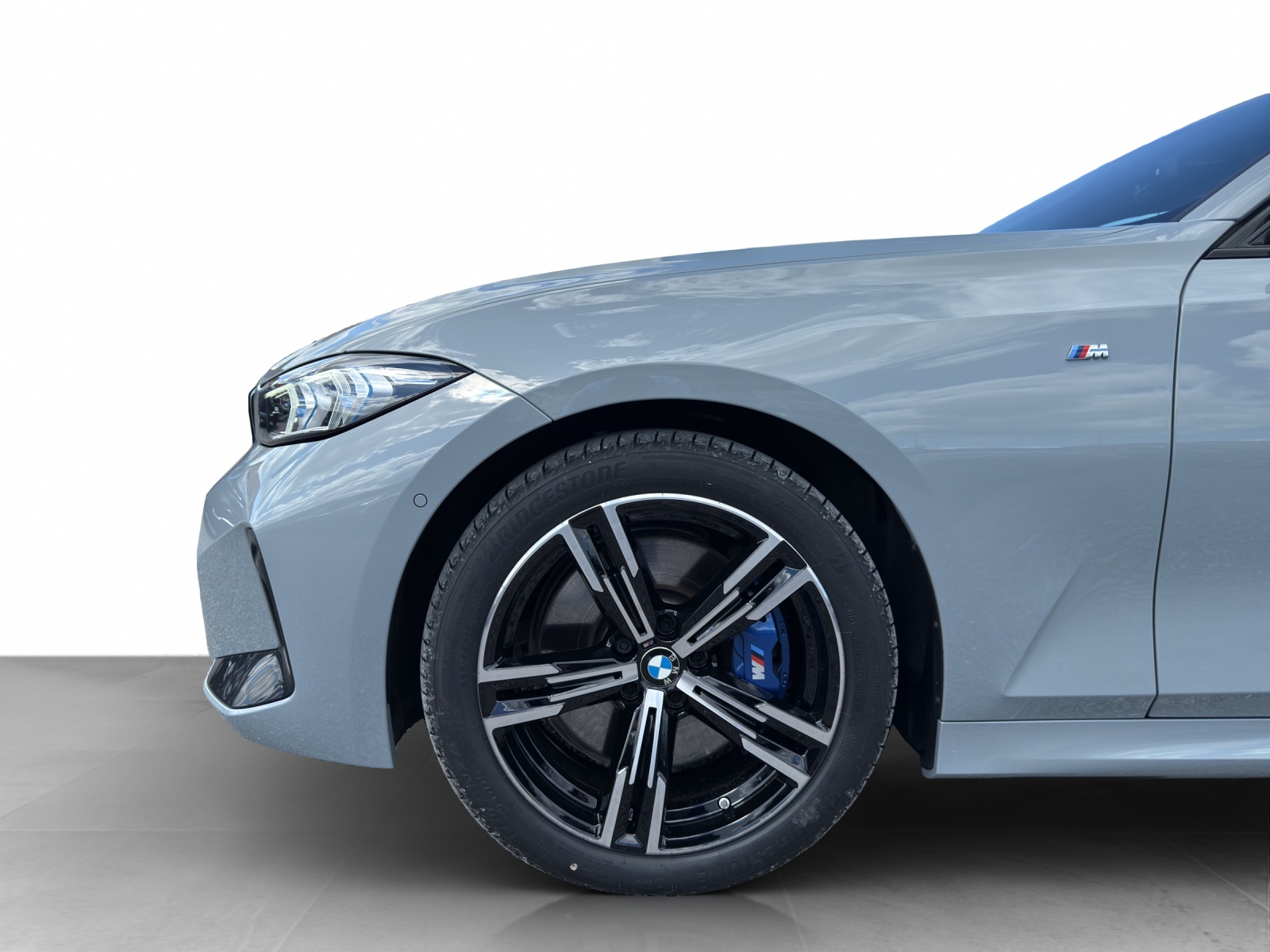 BMW 330d xDrive 48V Touring M Sport-image-18