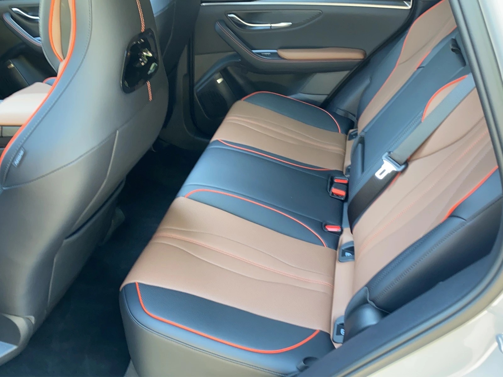 BYD Seal U DM-i Design AWD-image-5