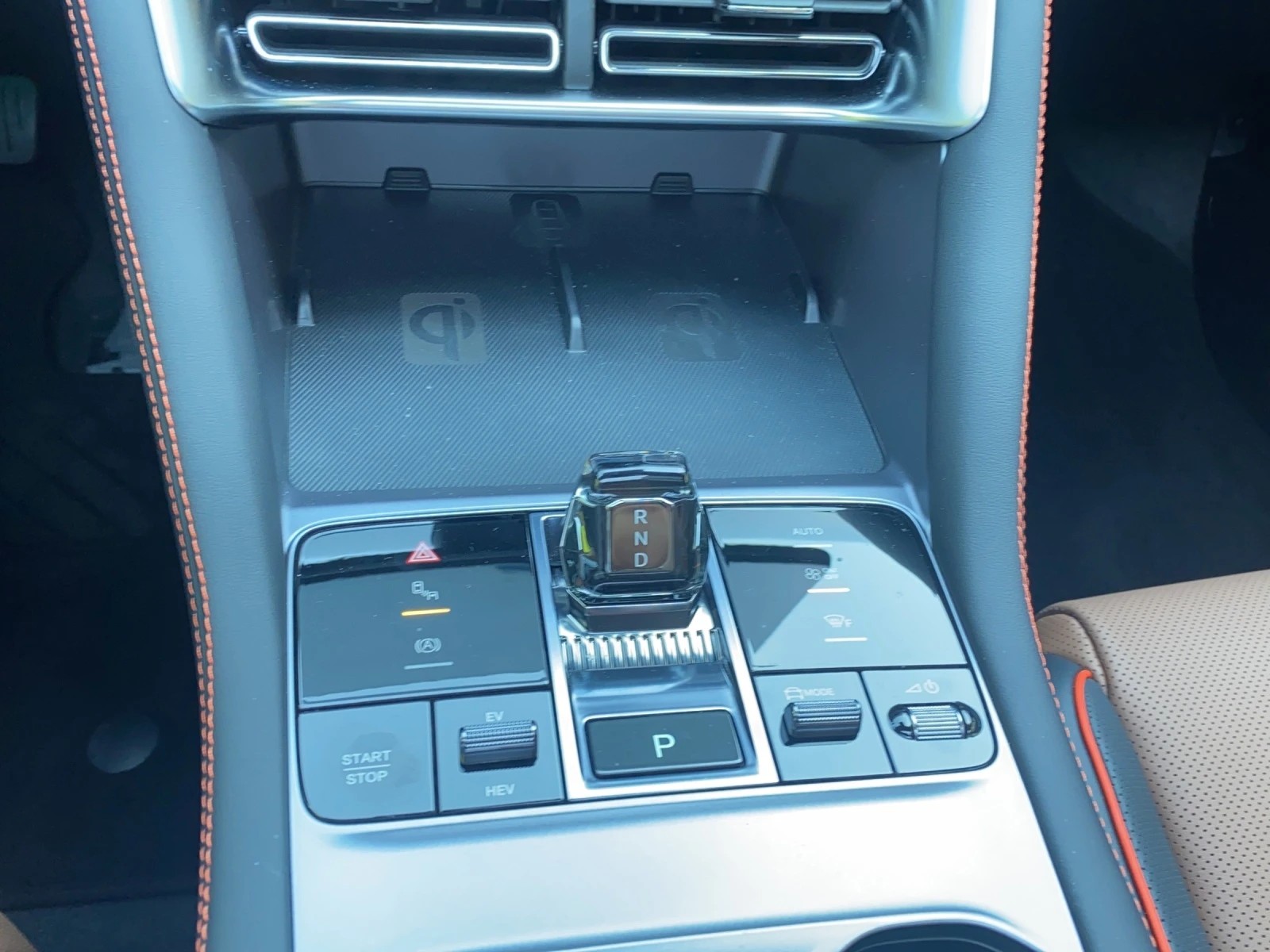 BYD Seal U DM-i Design AWD-image-4