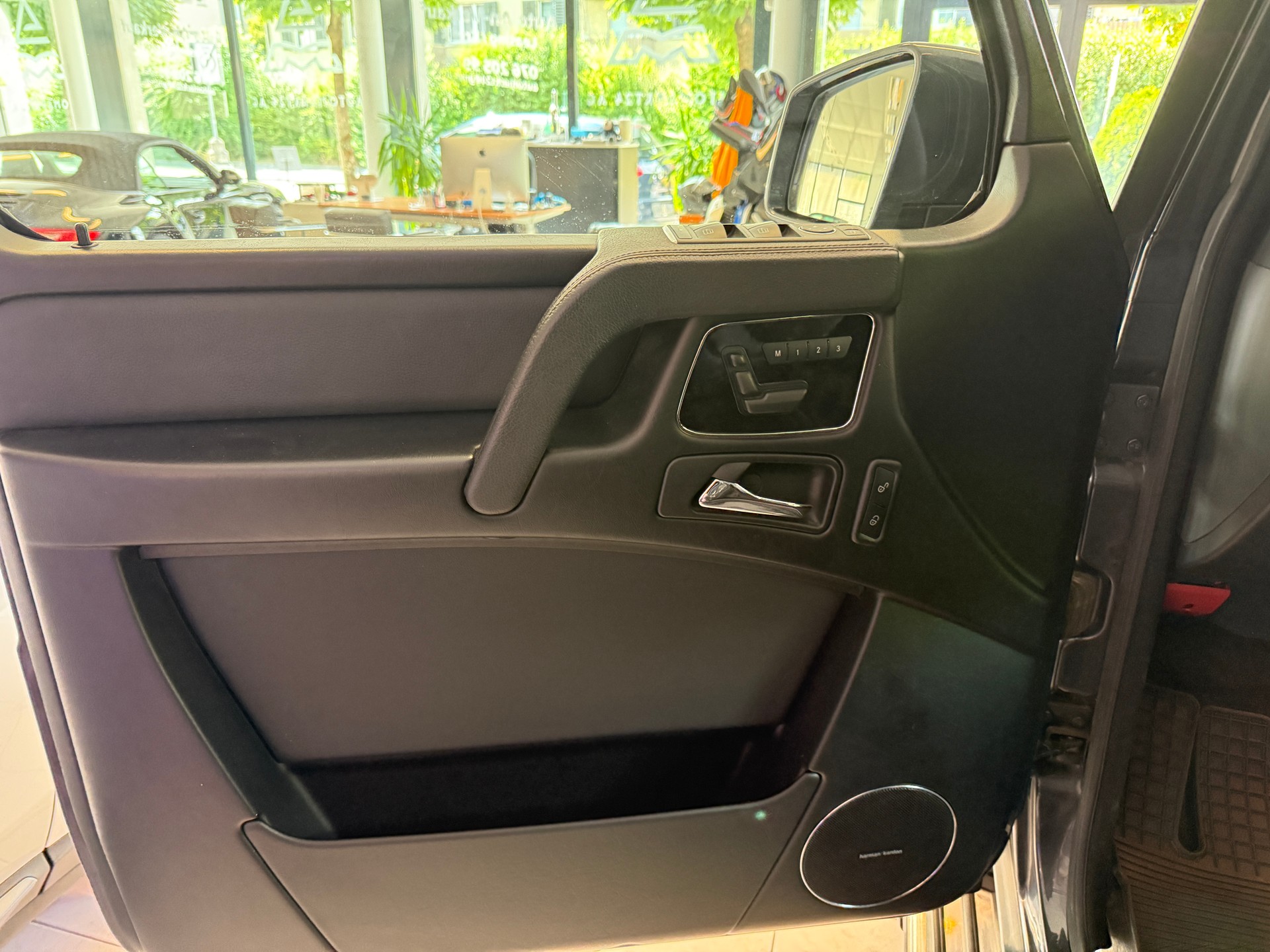 MERCEDES-BENZ G 350 d lang Wagon-image-6
