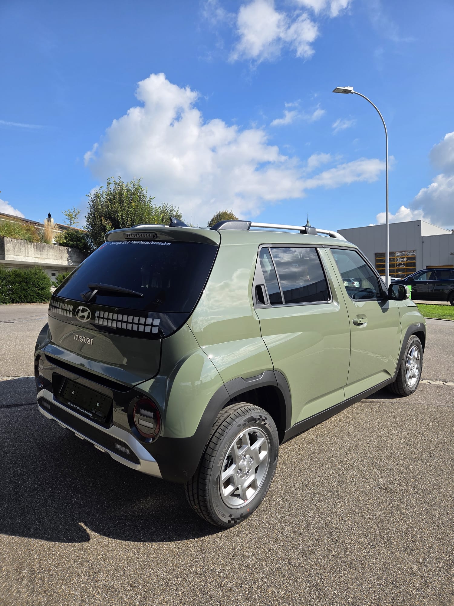 HYUNDAI Inster 49kWh Amplia-image-4