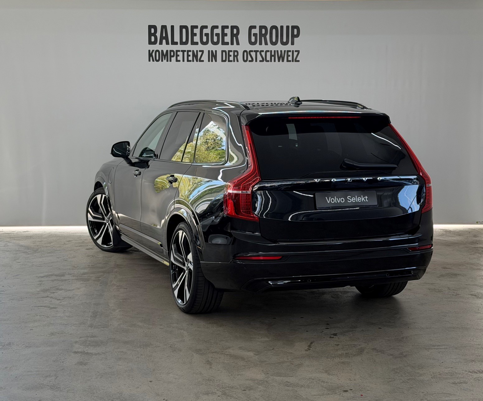 VOLVO XC90 2.0 T8 TE Ultimate Dark 7-image-1
