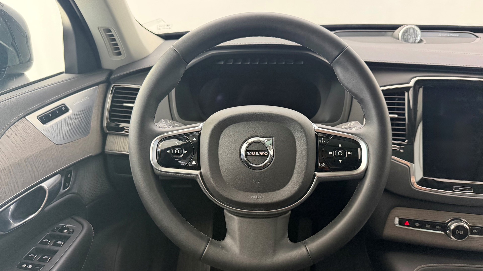 VOLVO XC90 2.0 T8 TE Ultimate Dark 7-image-10