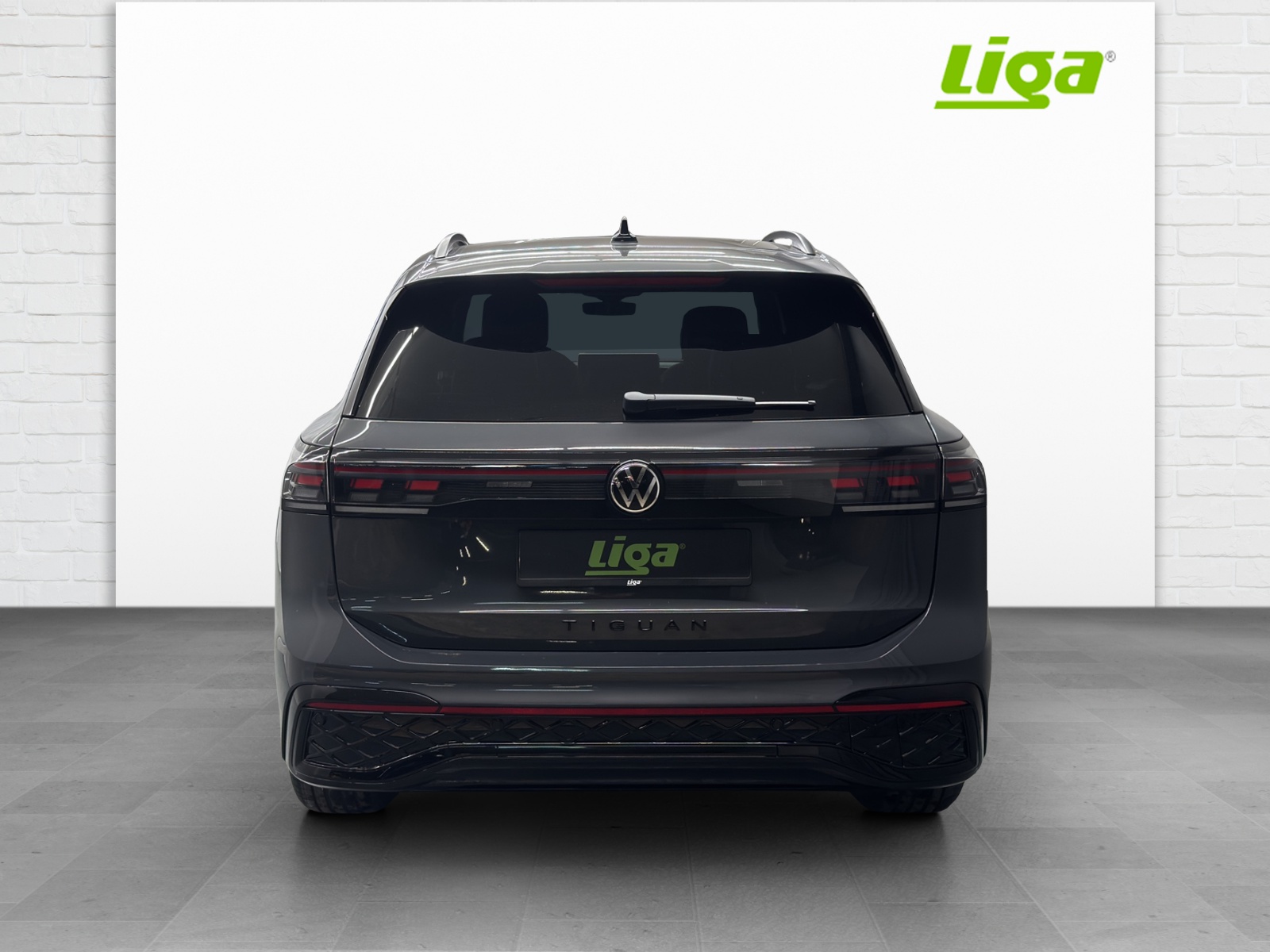 VW Tiguan 1.5 TSI PHEV R-Line DSG-image-4