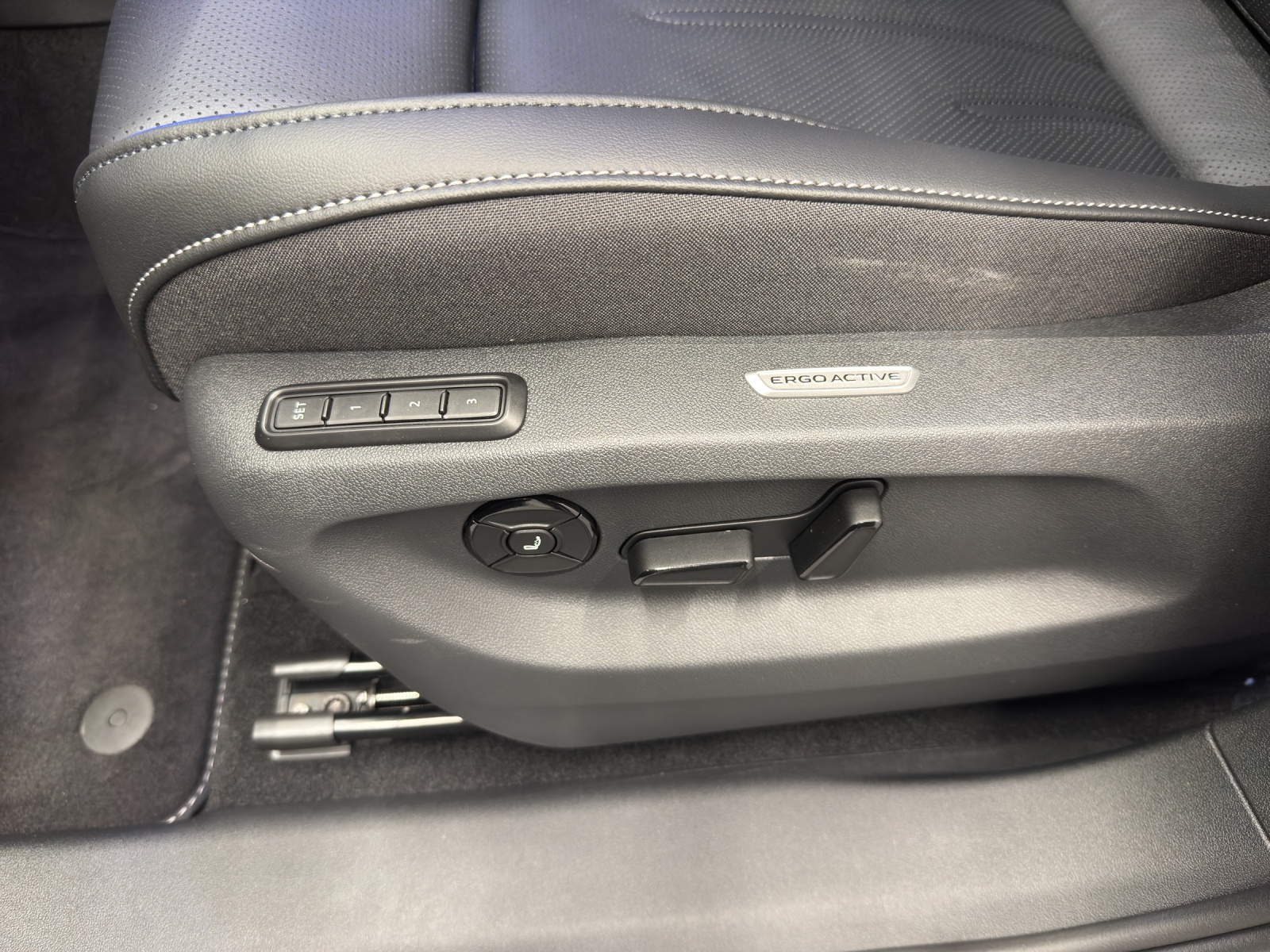VW Tiguan 1.5 TSI PHEV R-Line DSG-image-15