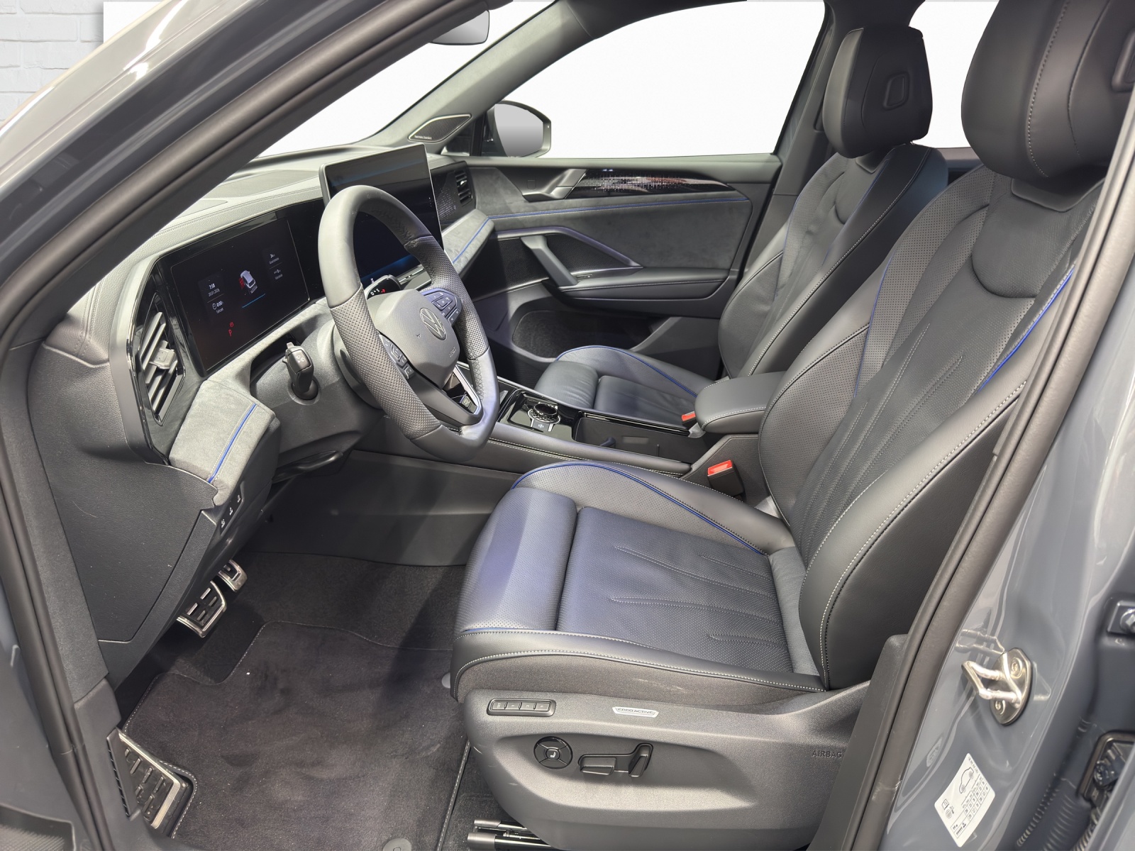 VW Tiguan 1.5 TSI PHEV R-Line DSG-image-6
