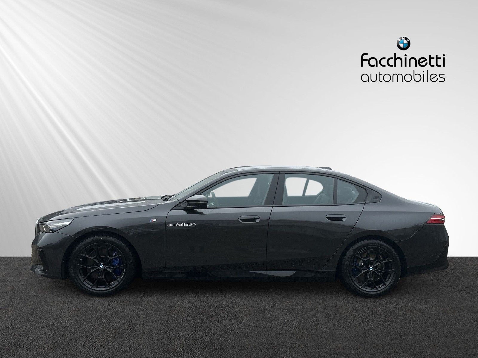 BMW i5 M60 xDrive-showroom-element-1