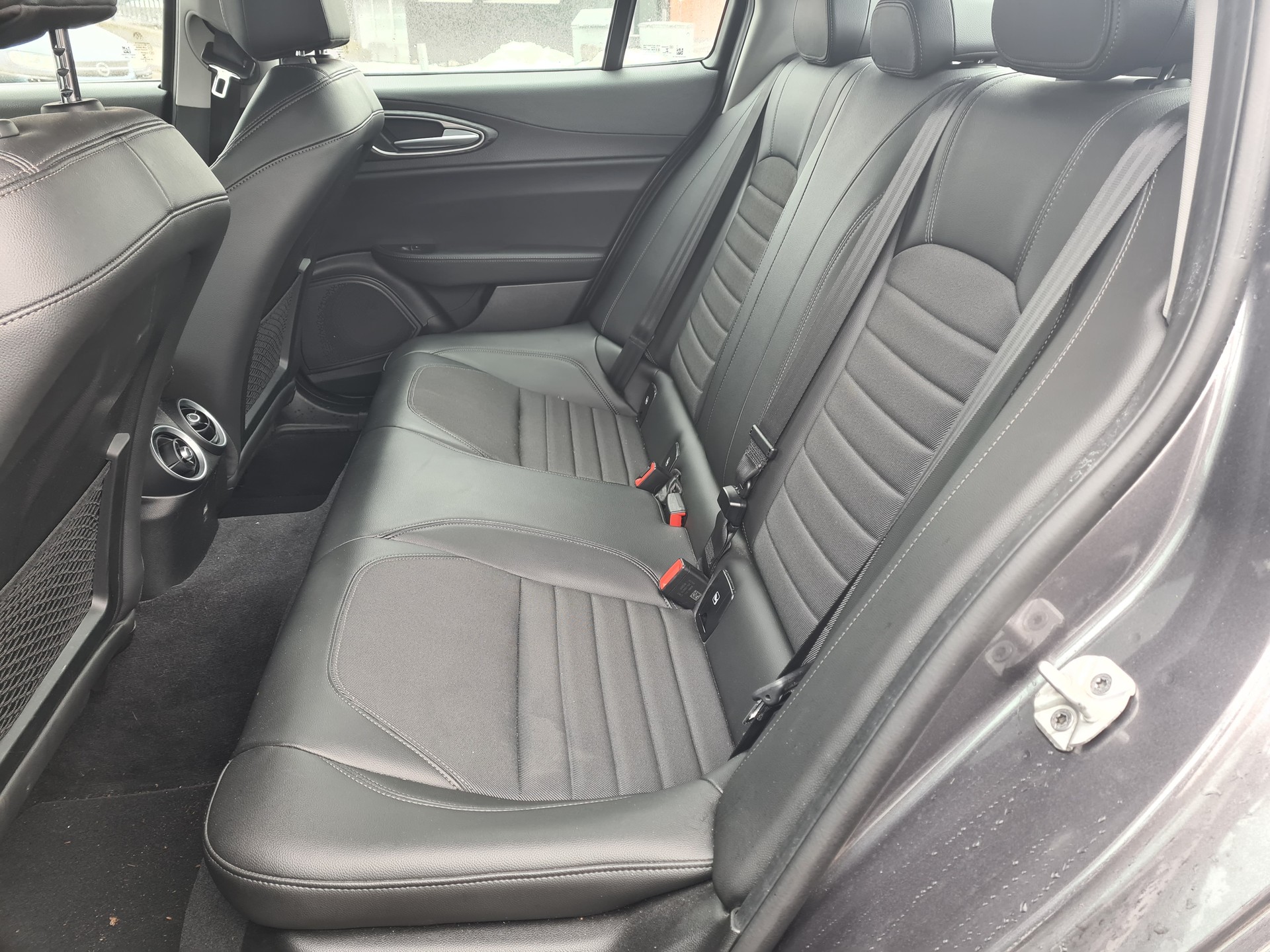 ALFA ROMEO Giulia 2.2 JTDM Business Automatic Q4-image-9