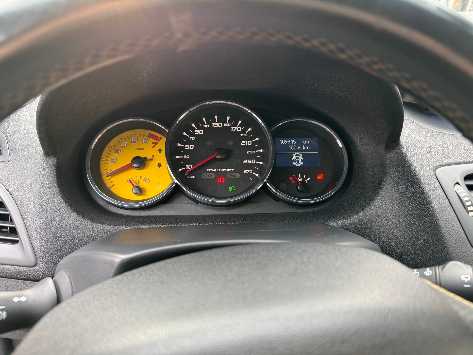 RENAULT Mégane Coupé 2.0 16V Turbo RS-image-6