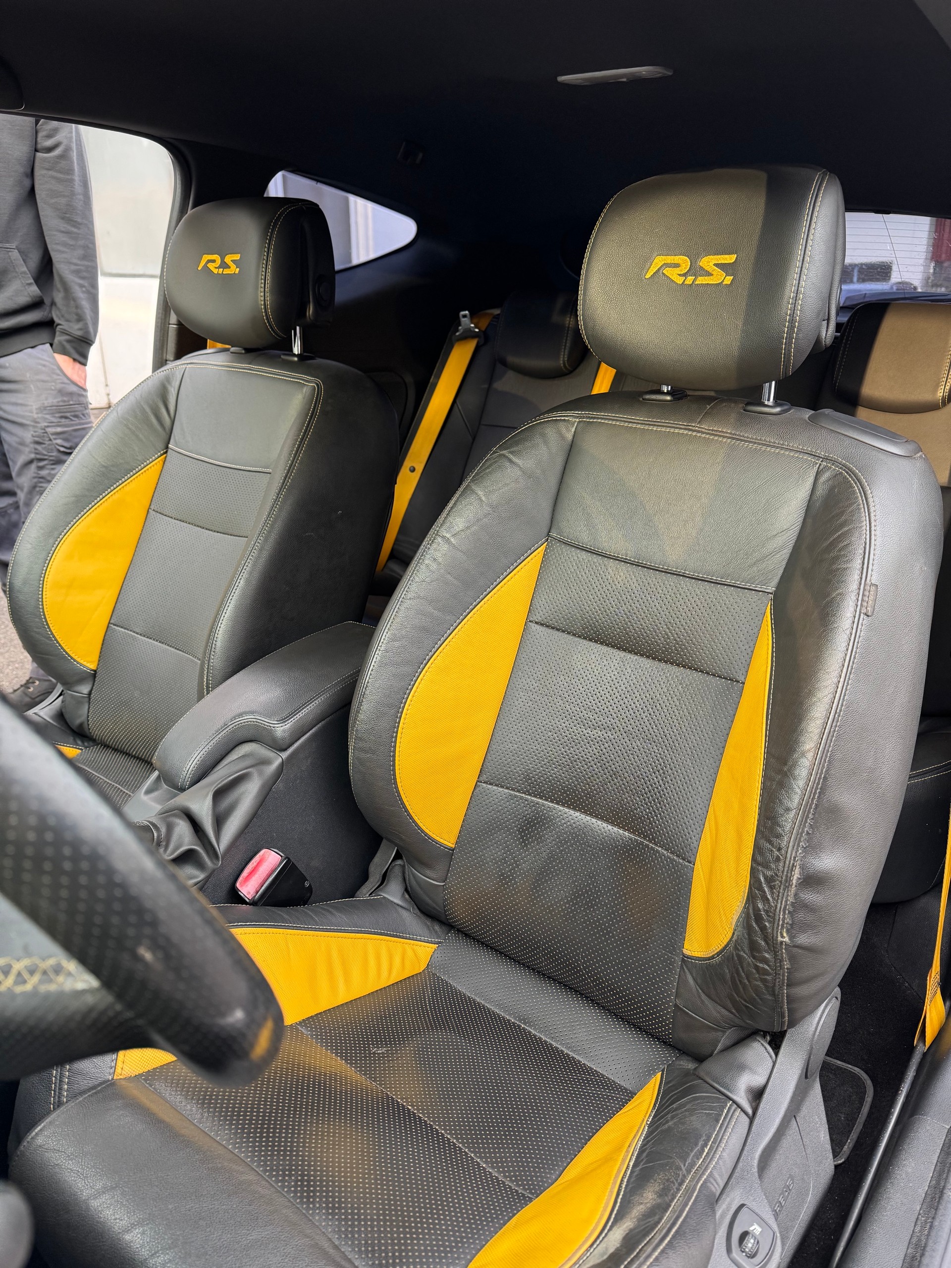 RENAULT Mégane Coupé 2.0 16V Turbo RS-image-9