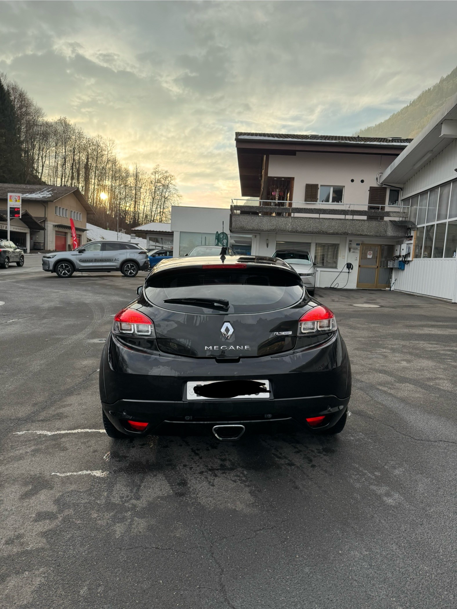 RENAULT Mégane Coupé 2.0 16V Turbo RS-image-4
