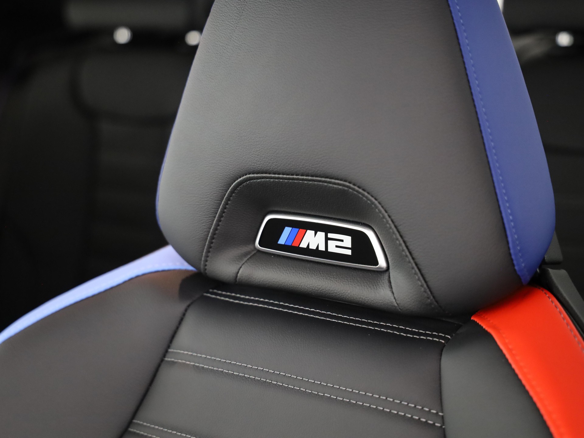 BMW M2 Coupé-image-8