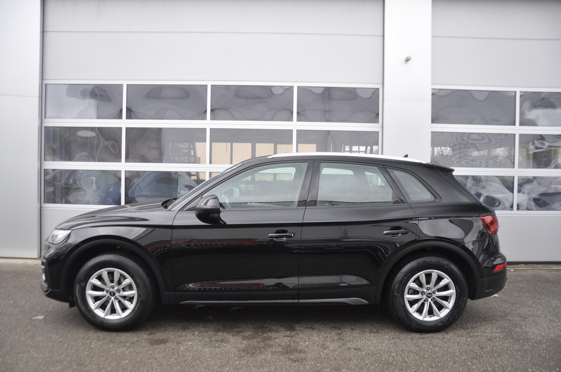 AUDI Q5 40 TFSI quattro S-tronic-image-14