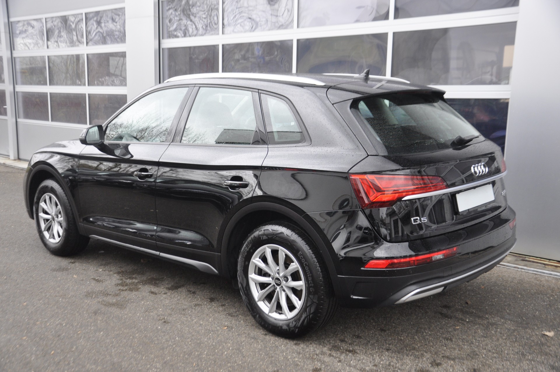 AUDI Q5 40 TFSI quattro S-tronic-image-15