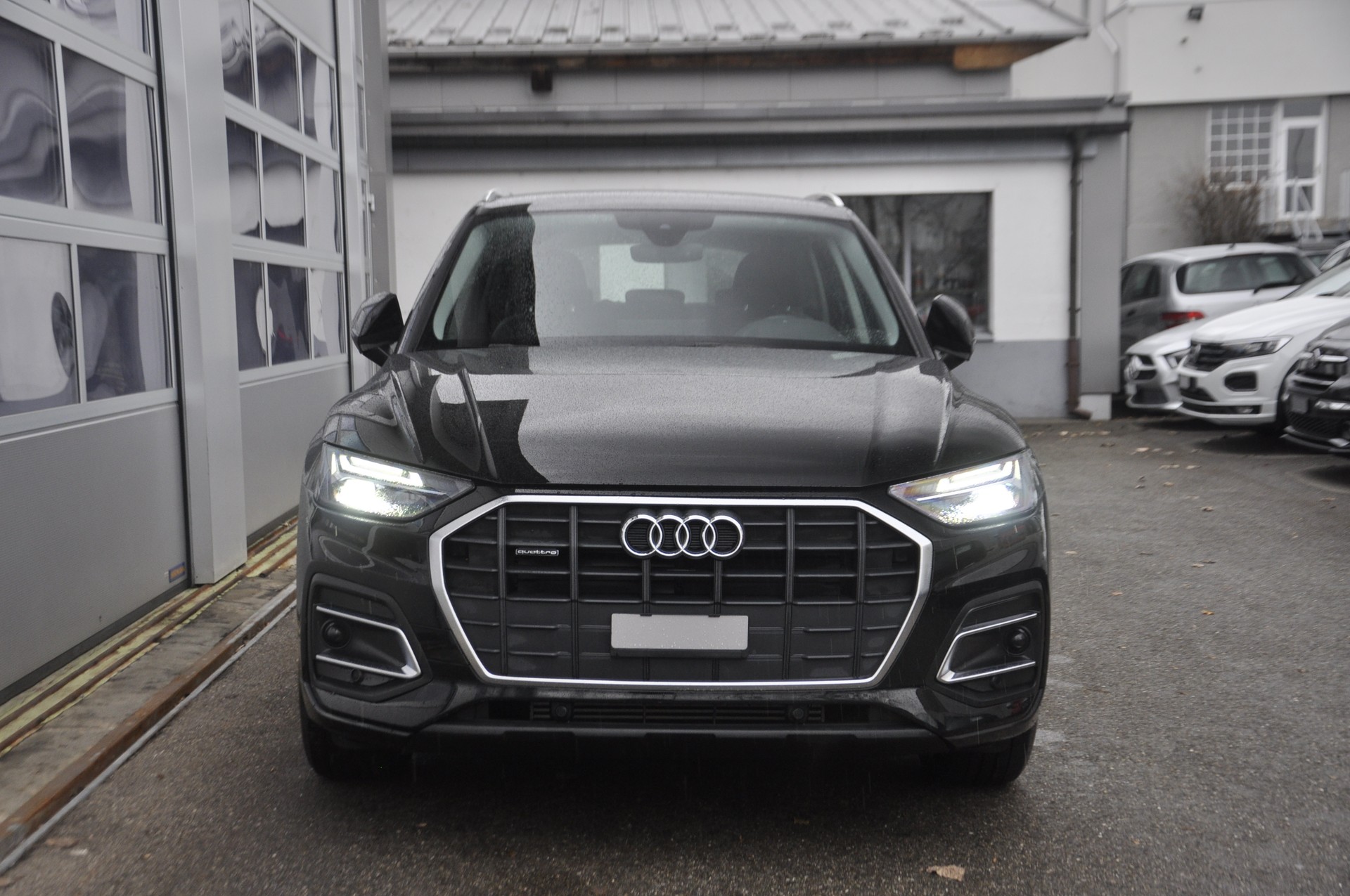 AUDI Q5 40 TFSI quattro S-tronic-image-1