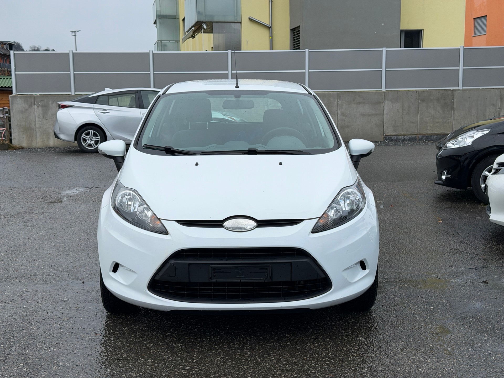 FORD Fiesta 1.25 16V Ambiente-image-0