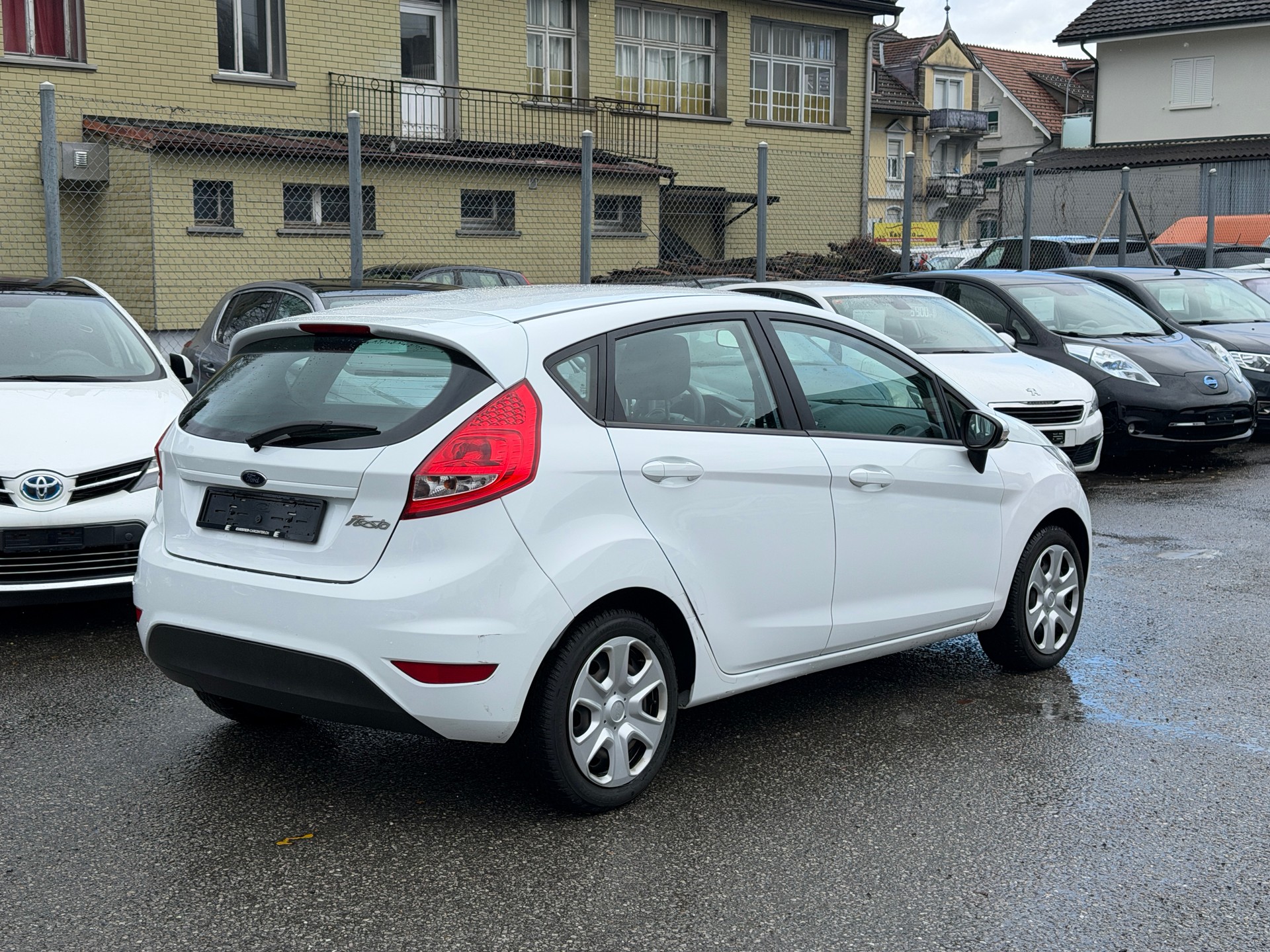 FORD Fiesta 1.25 16V Ambiente-image-12
