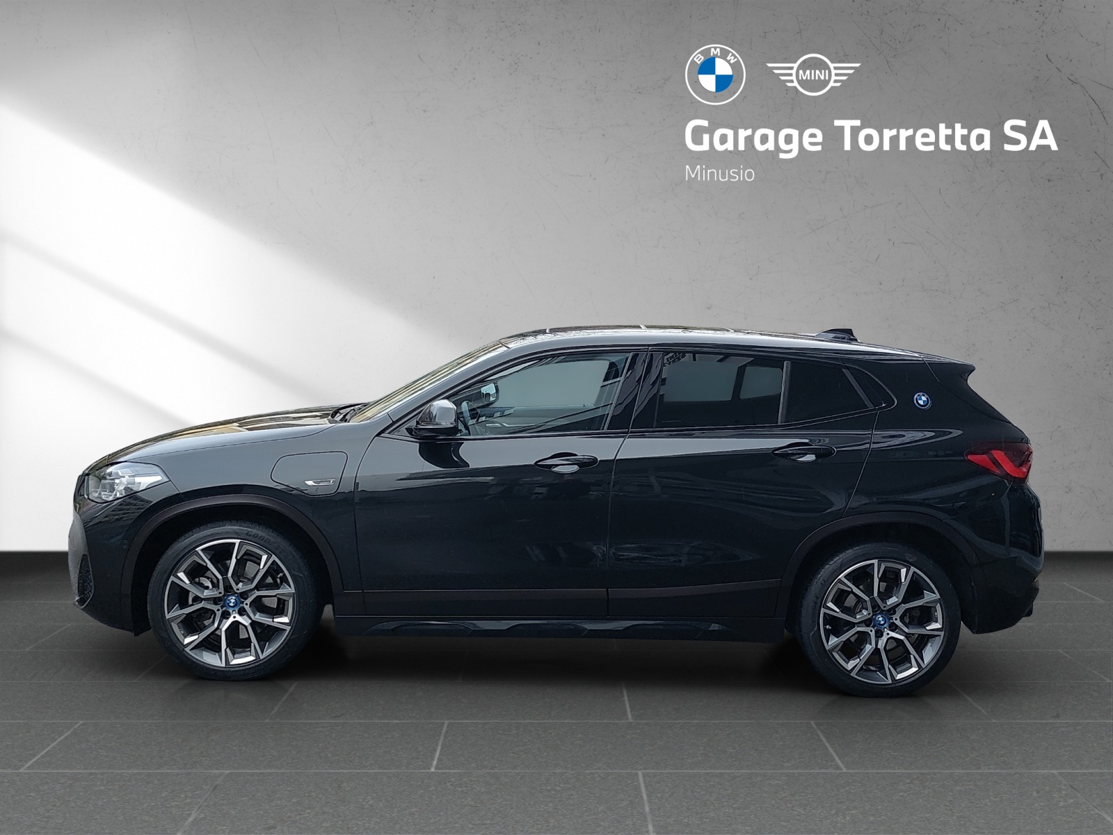 BMW X2 xDrive 25e M Sport Steptronic-image-1