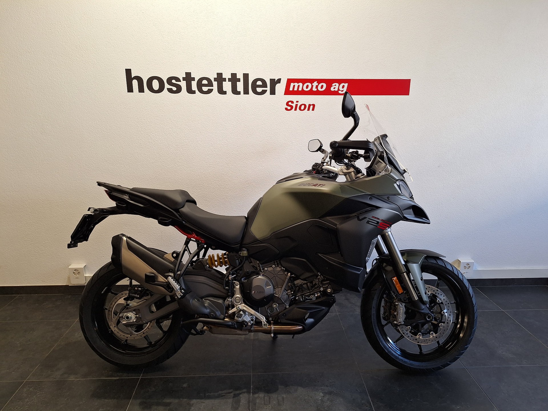 DUCATI Multistrada V2 S Travel-showroom-element-1