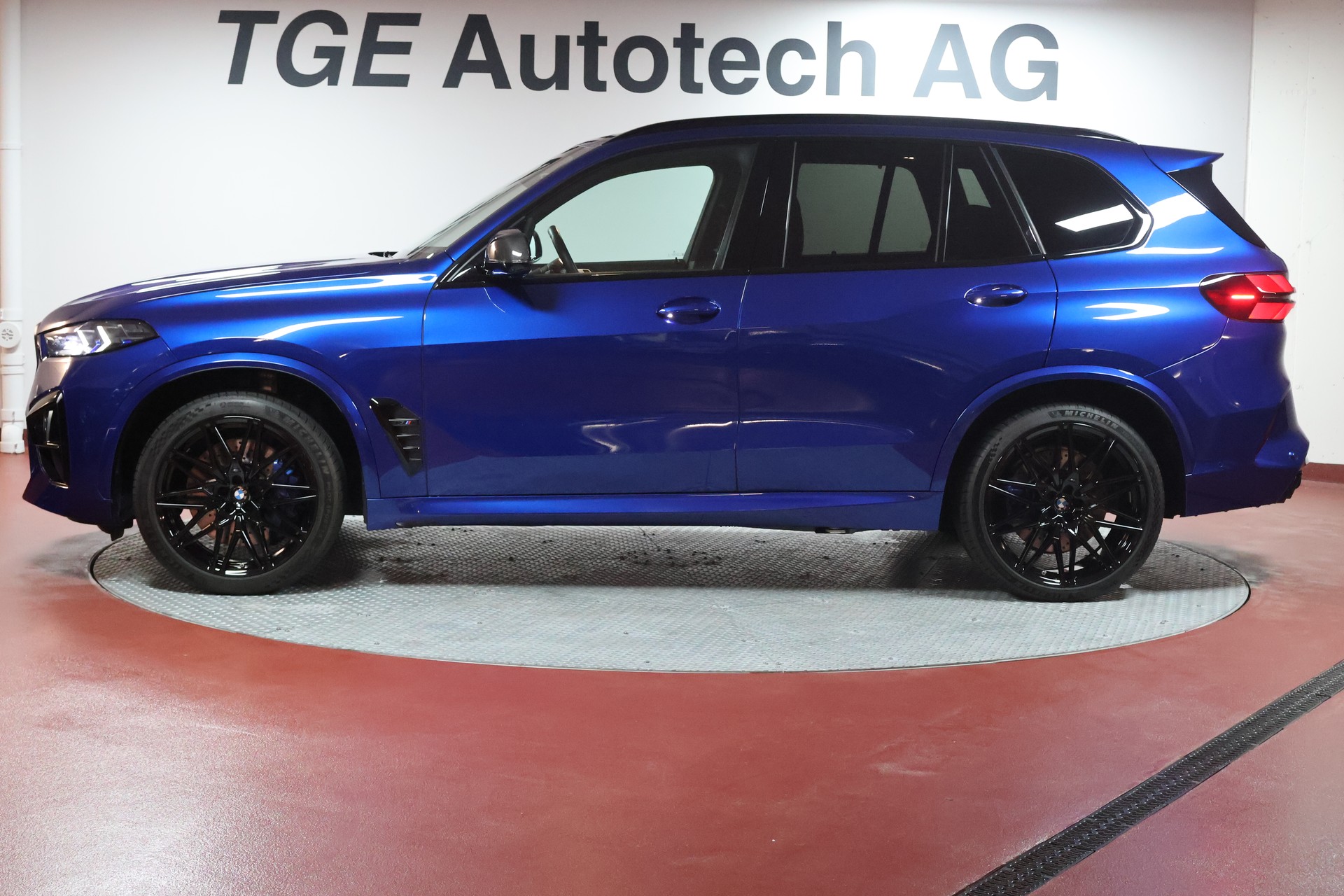 BMW X5M Competition-image-3