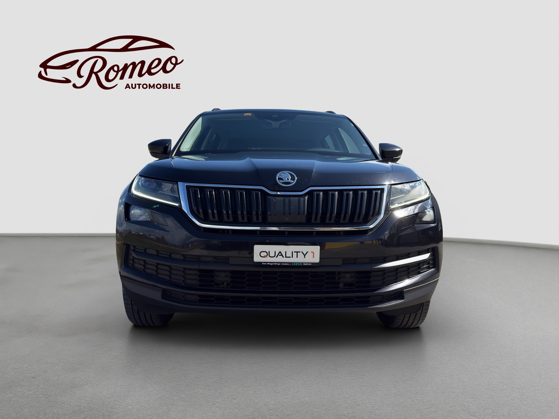 SKODA Kodiaq 2.0 TDI CR Style 4x4 DSG ** Frisch ab MFK und Service ** CH Auto ** 1. Hand **-image-6