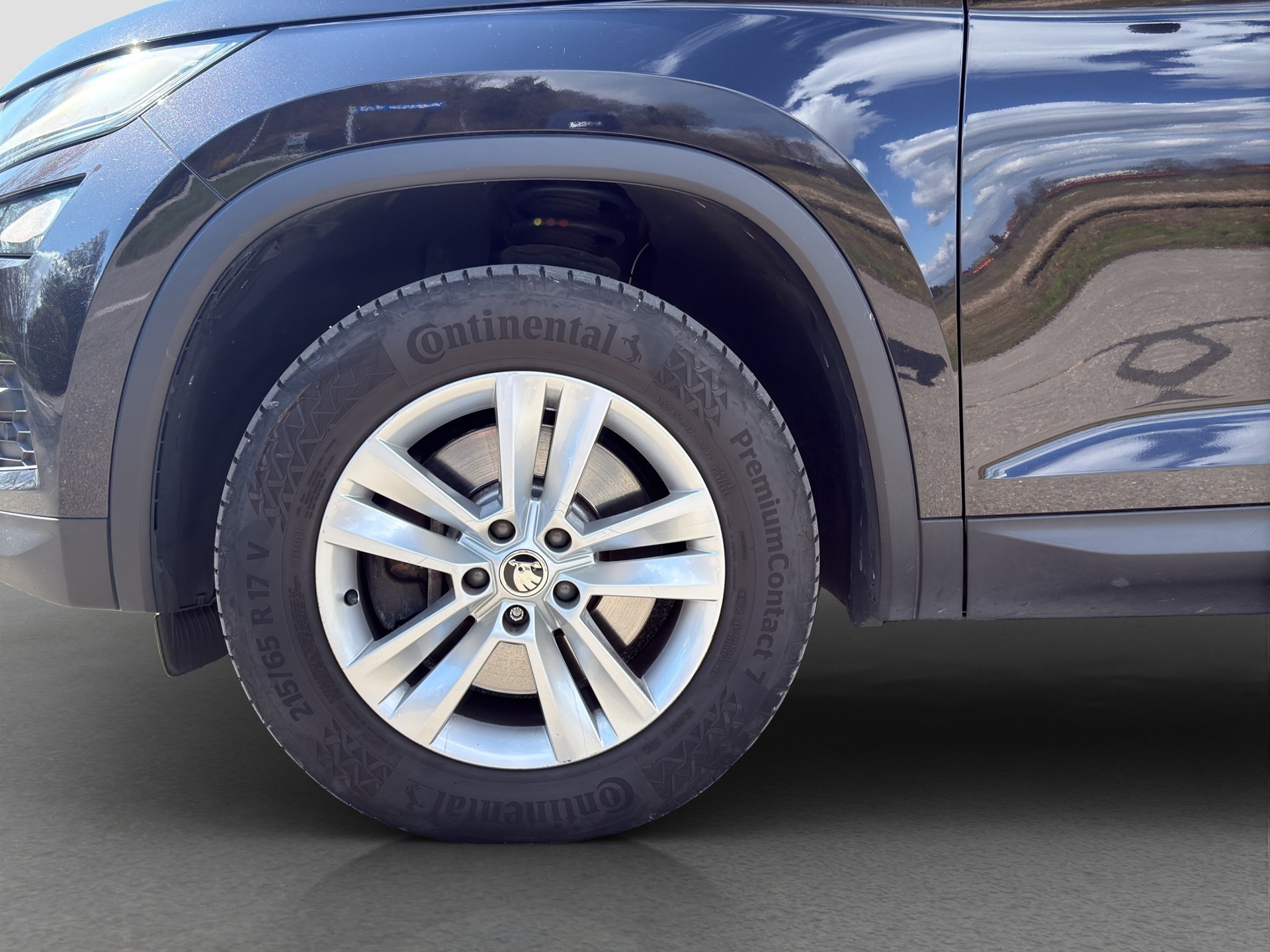 SKODA Kodiaq 2.0 TDI CR Style 4x4 DSG ** Frisch ab MFK und Service ** CH Auto ** 1. Hand **-image-15