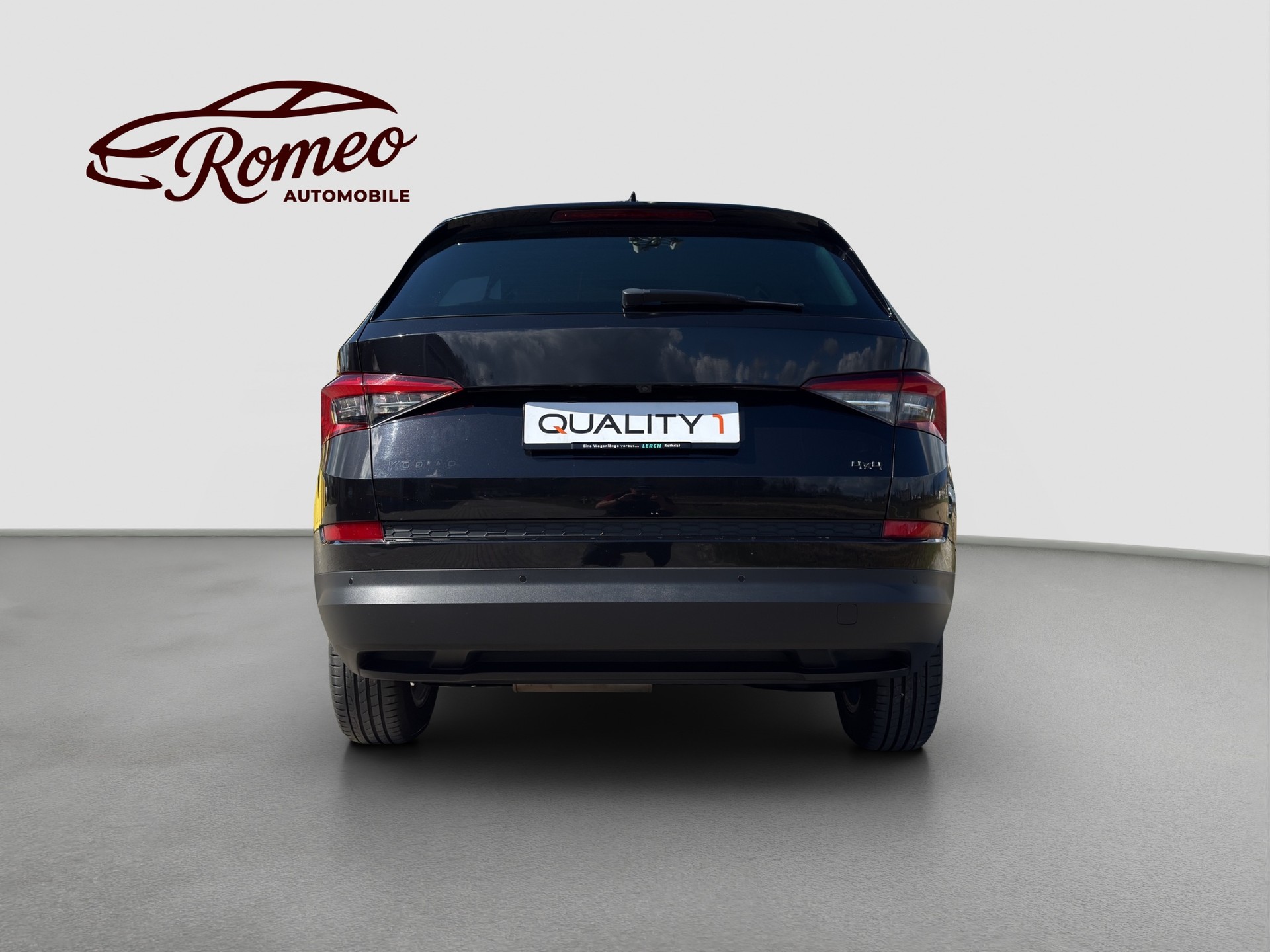 SKODA Kodiaq 2.0 TDI CR Style 4x4 DSG ** Frisch ab MFK und Service ** CH Auto ** 1. Hand **-image-7