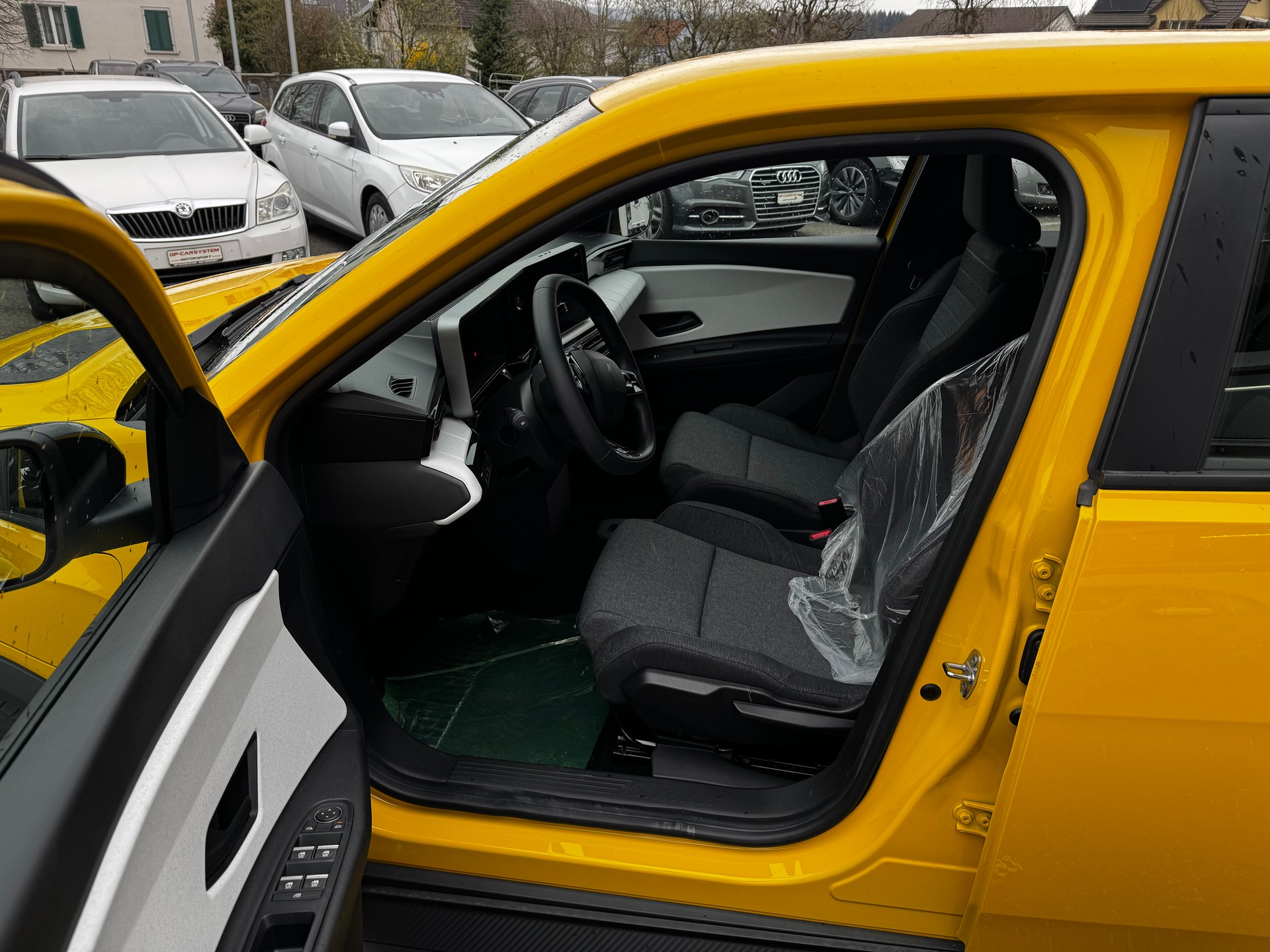 RENAULT R5 E-Tech Urban Range 40 kWh Evolution-image-11