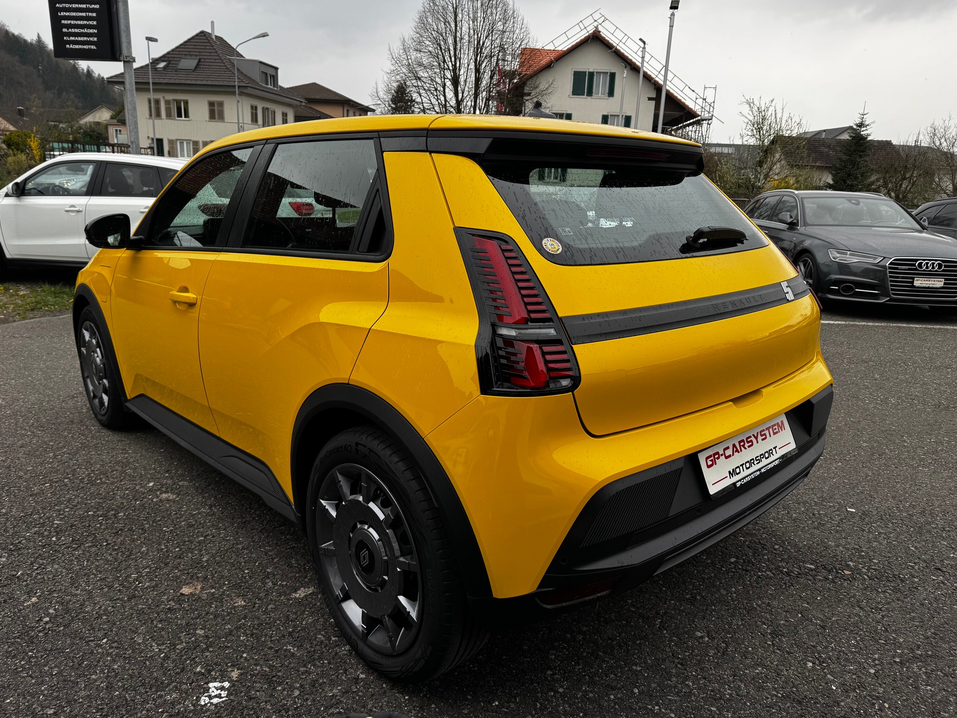 RENAULT R5 E-Tech Urban Range 40 kWh Evolution-image-3