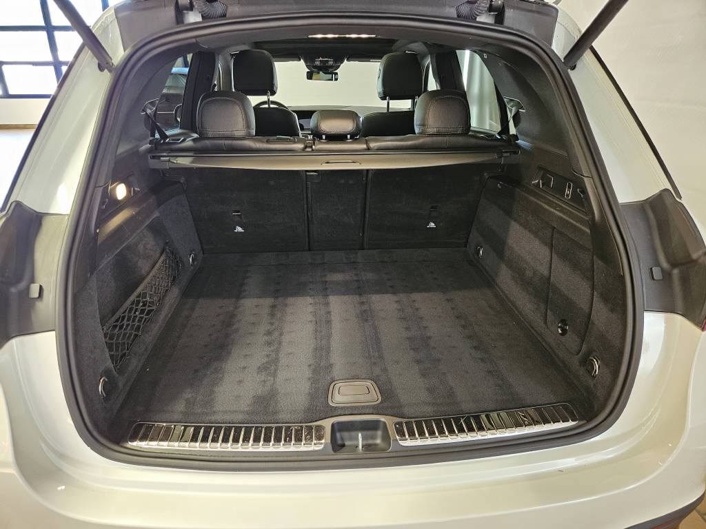 MERCEDES-BENZ GLE 400 d 4Matic AMG Line-image-3
