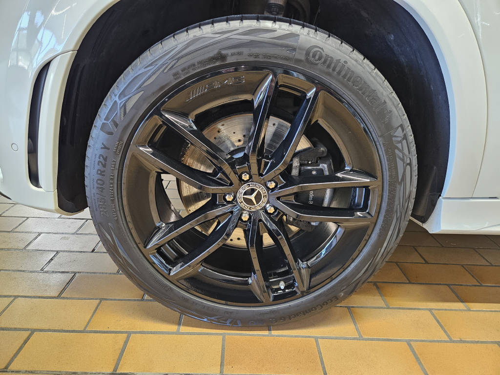 MERCEDES-BENZ GLE 400 d 4Matic AMG Line-image-15