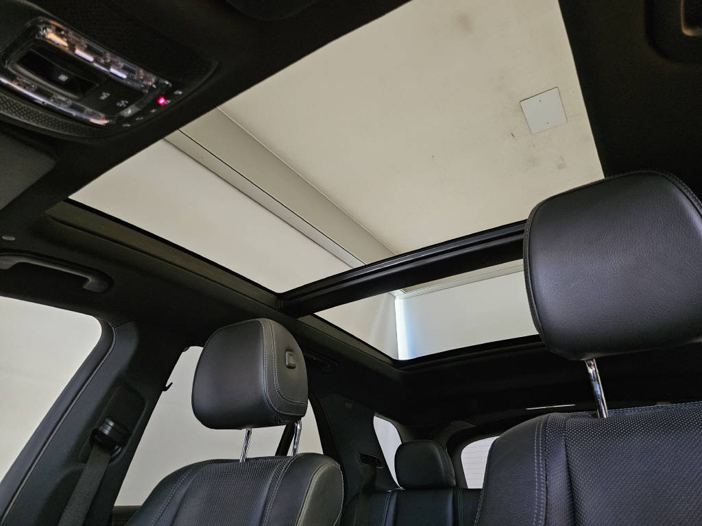 MERCEDES-BENZ GLE 400 d 4Matic AMG Line-image-4