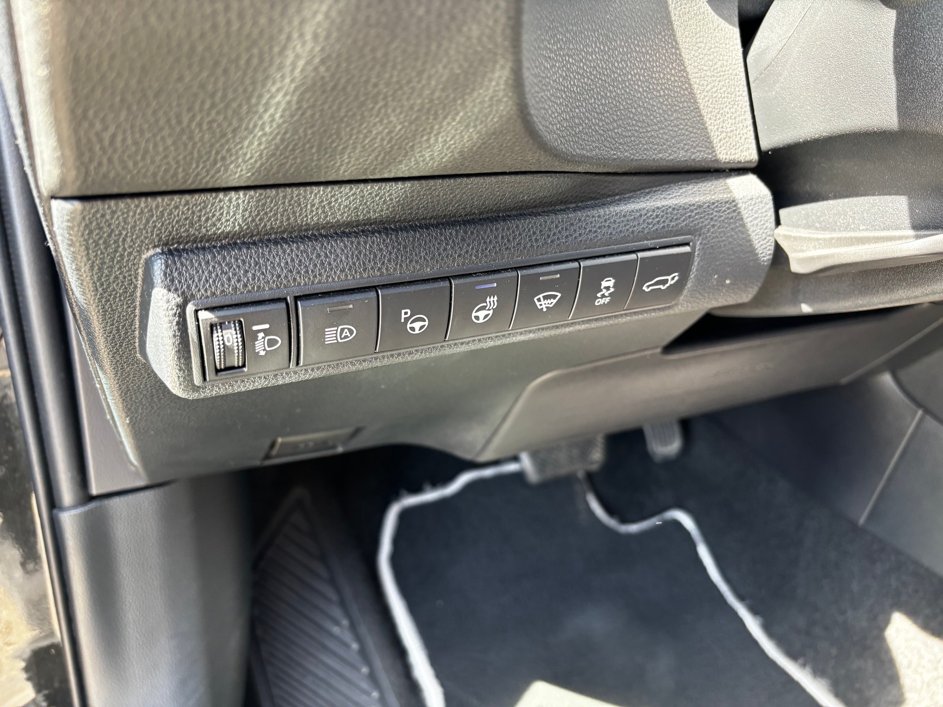 TOYOTA Corolla Touring Sports 1.8 HSD Trend e-CVT-image-11