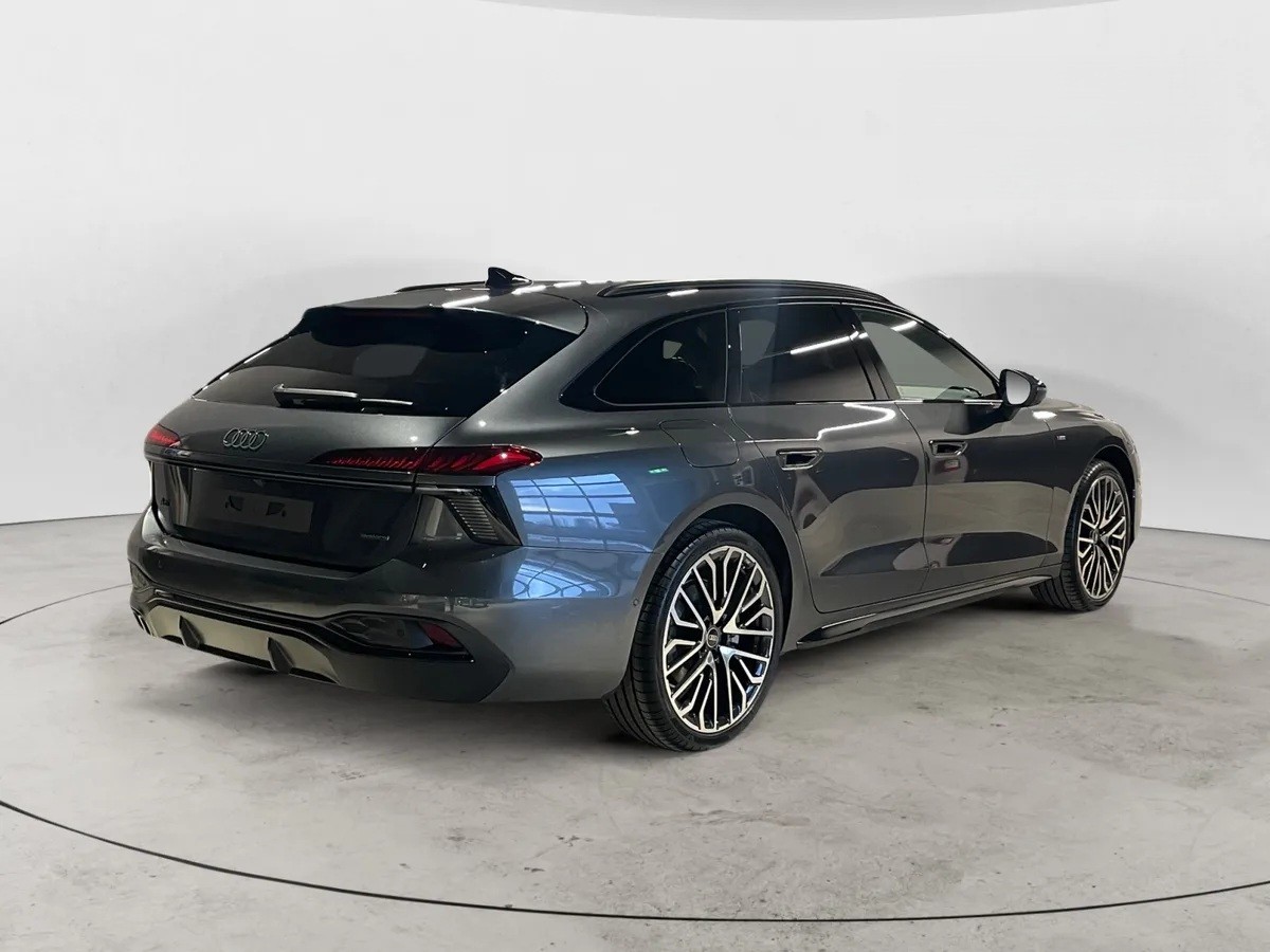 AUDI A6 Avant TDI quattro 150 kW S tronic-image-3