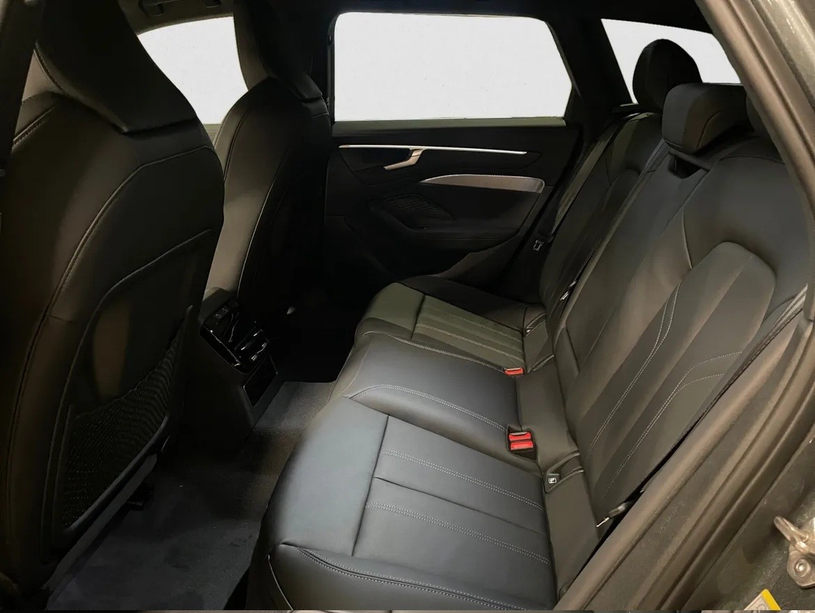 AUDI A6 Avant TDI quattro 150 kW S tronic-image-6