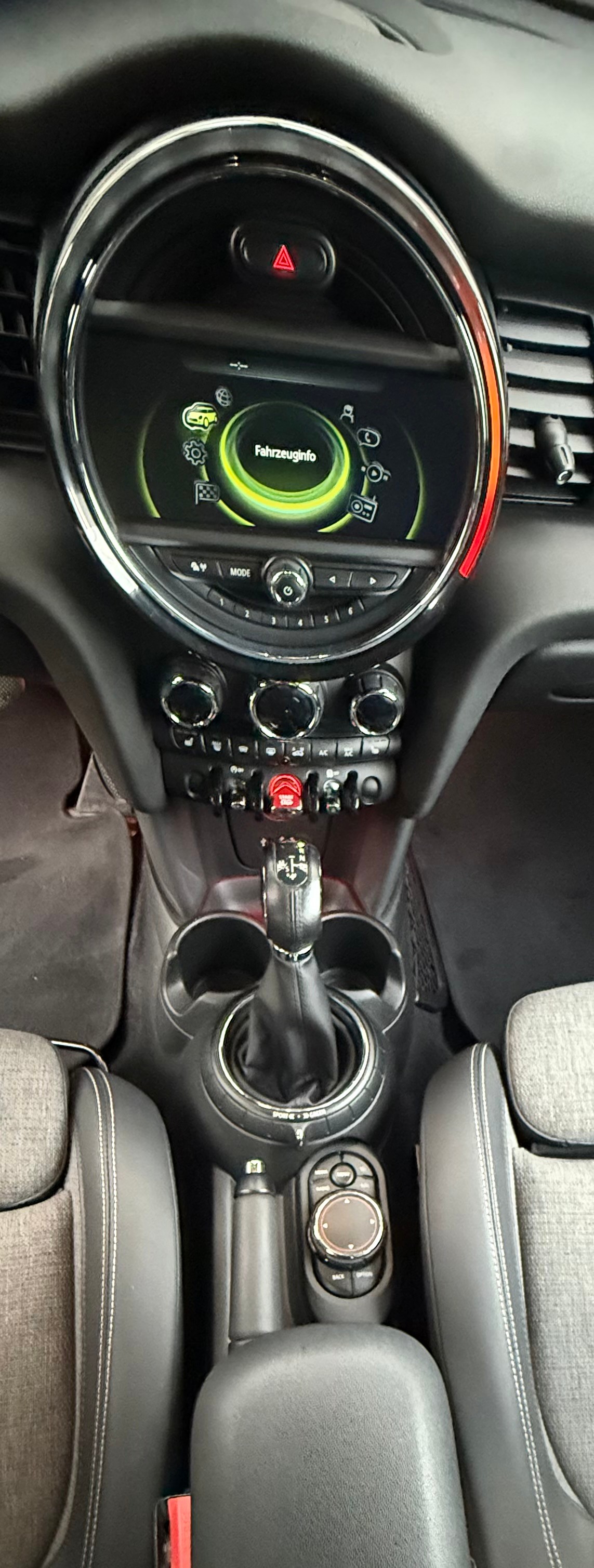 MINI Cooper D Steptronic-image-5