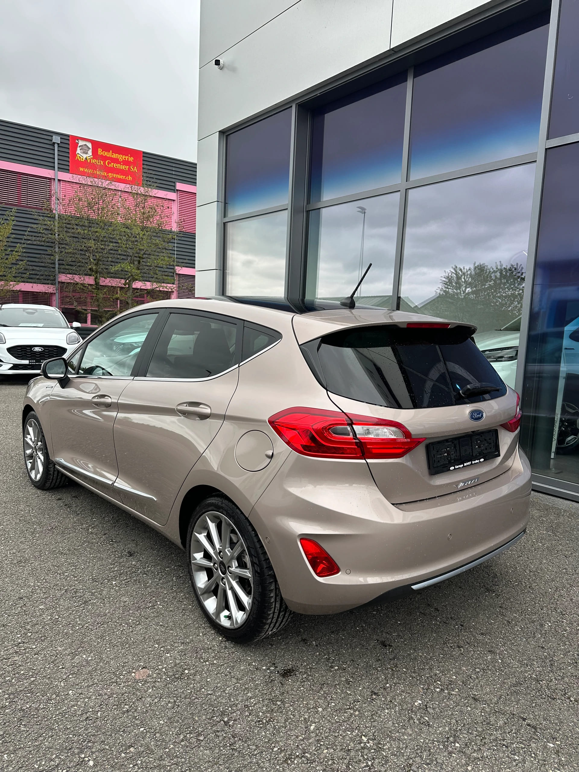 FORD Fiesta 1.0 EcoB 125 Vignale-image-3