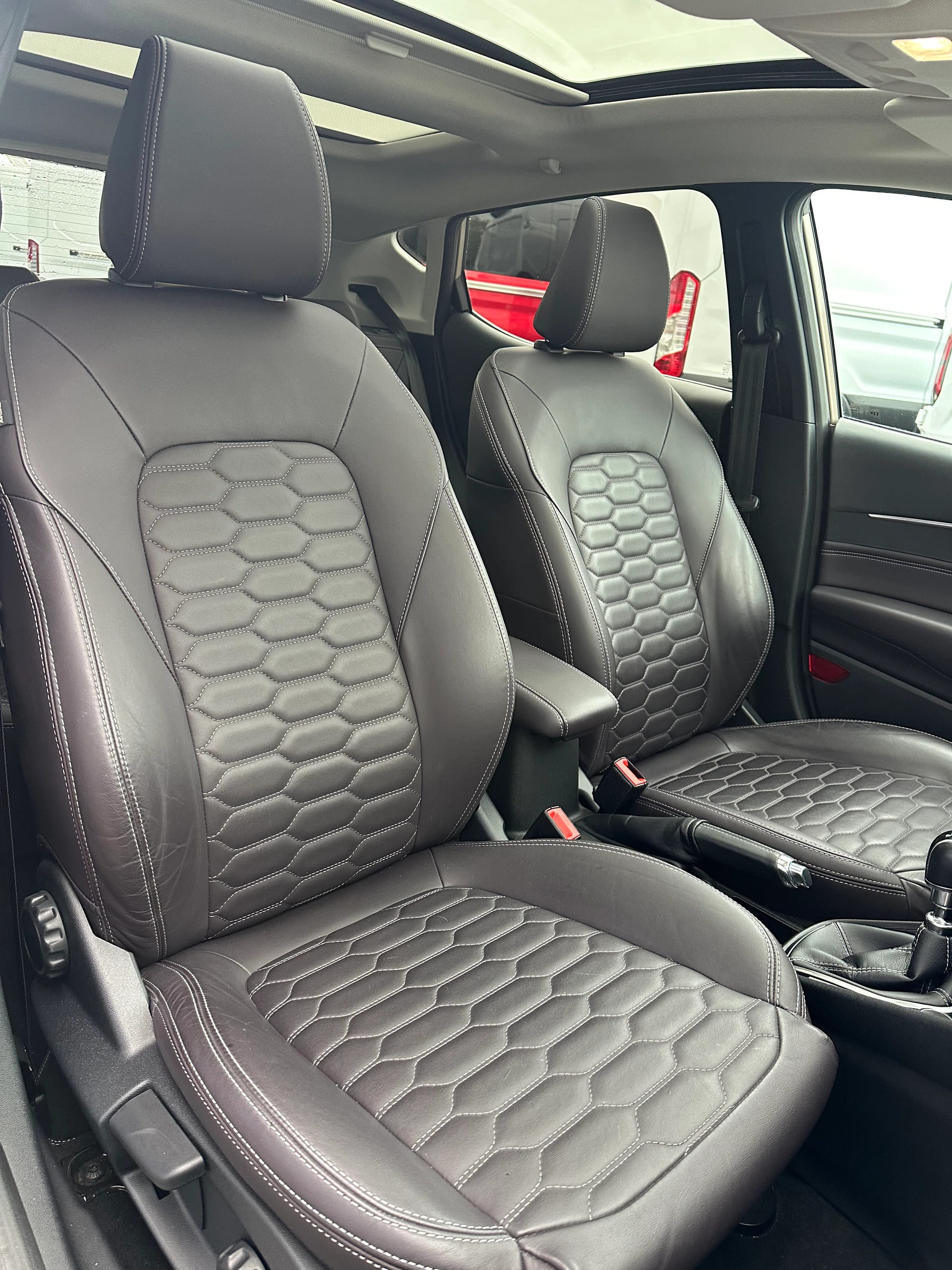 FORD Fiesta 1.0 EcoB 125 Vignale-image-13