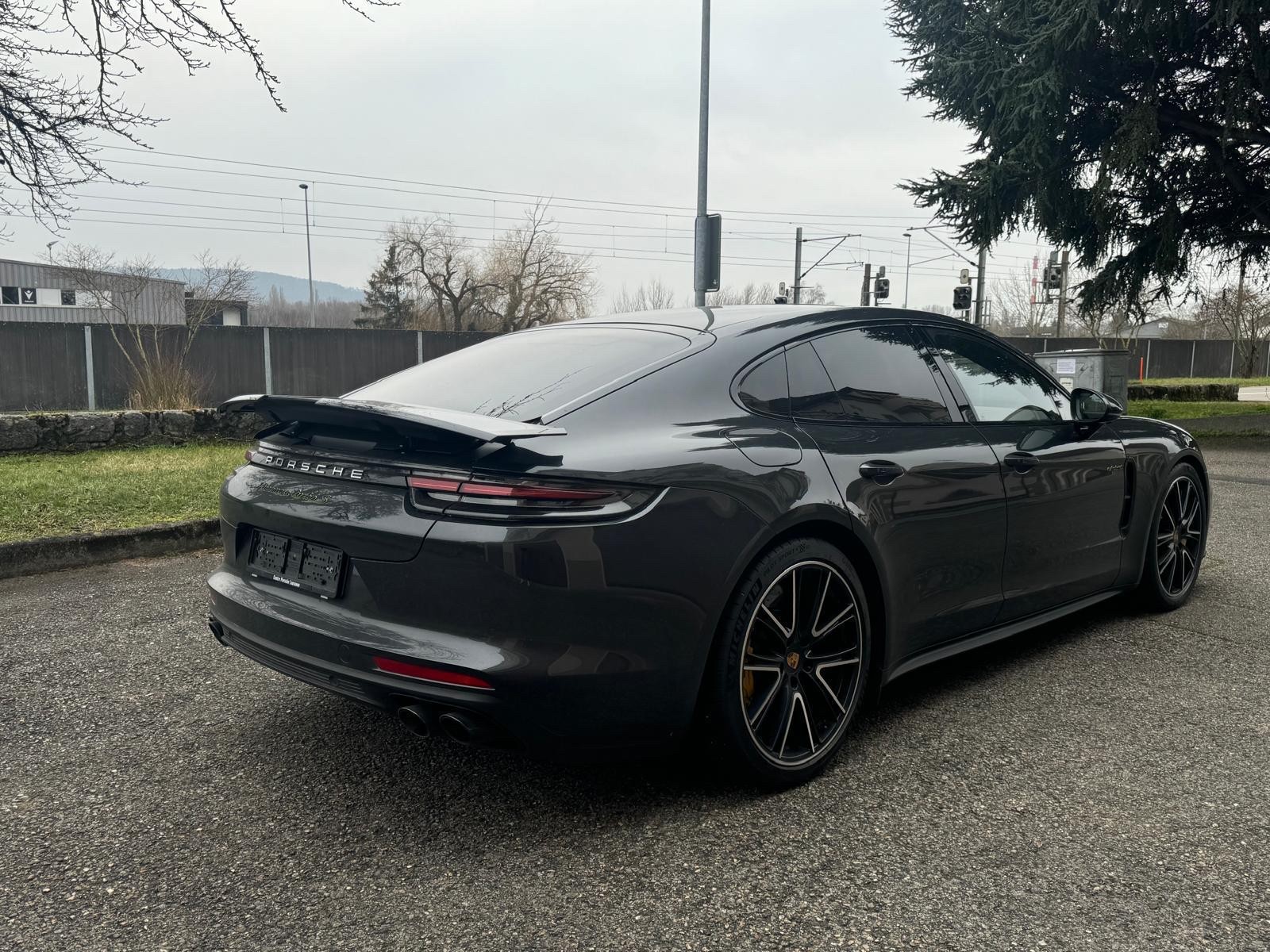 PORSCHE Panamera Turbo S E-Hybrid PDK-image-2