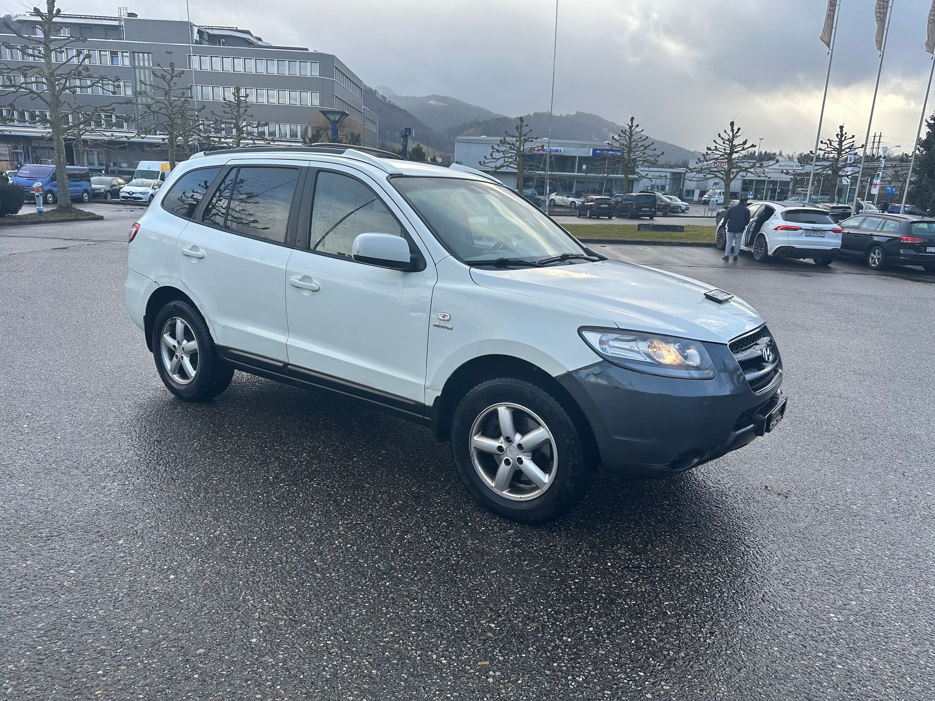 HYUNDAI Santa Fe 2.2 CRDi Premium 4WD Automatic-image-3