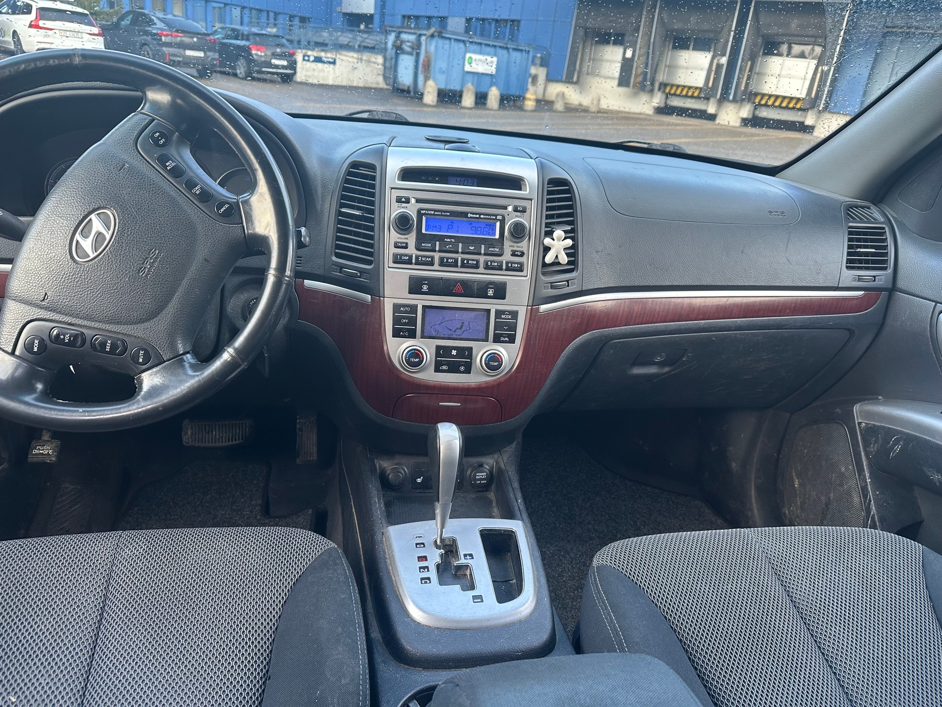 HYUNDAI Santa Fe 2.2 CRDi Premium 4WD Automatic-image-11
