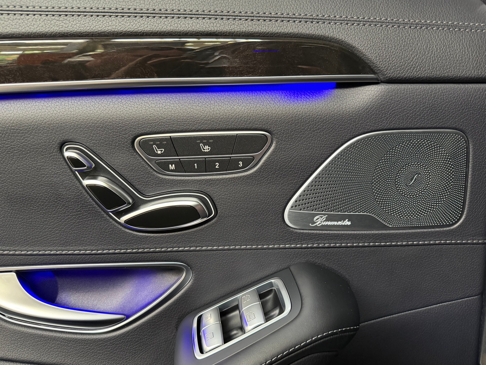 MERCEDES-BENZ S 400 d L 4Matic 9G-Tronic *** AMG Line Plus & AMG Styling Paket ***-image-4