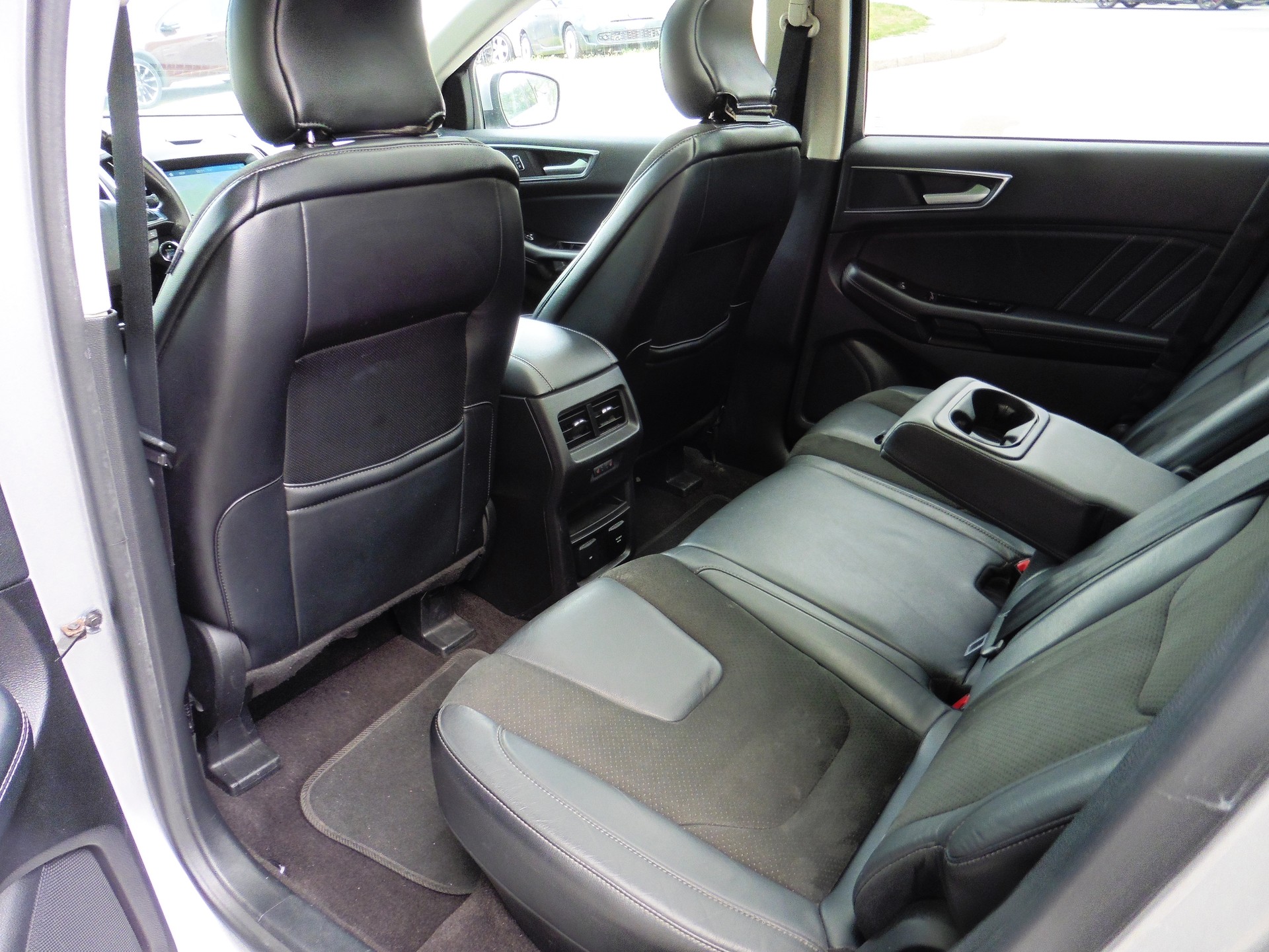 FORD Edge 2.0 TDCi ST-Line 4WD PowerShift-image-25