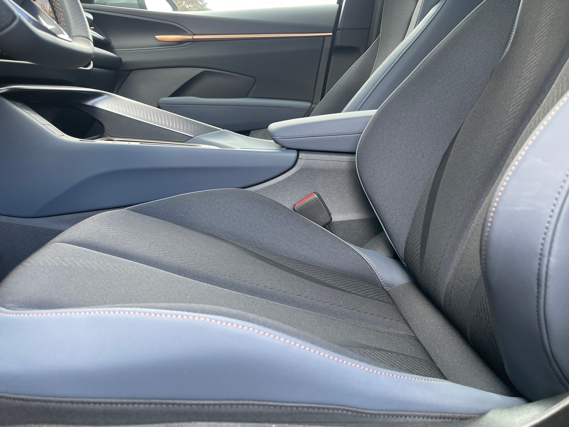 CUPRA Terramar 1.5 eTSI DSG-image-11
