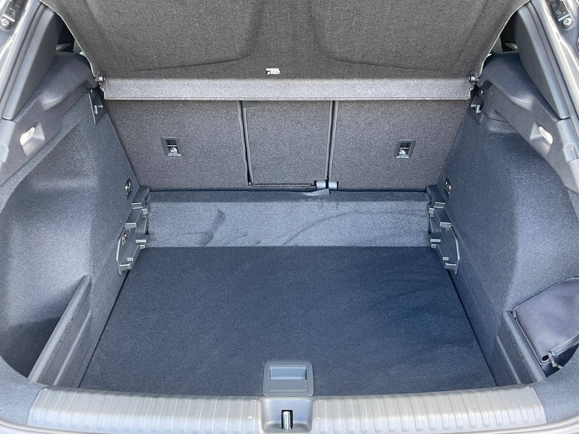 CUPRA Terramar 1.5 eTSI DSG-image-8
