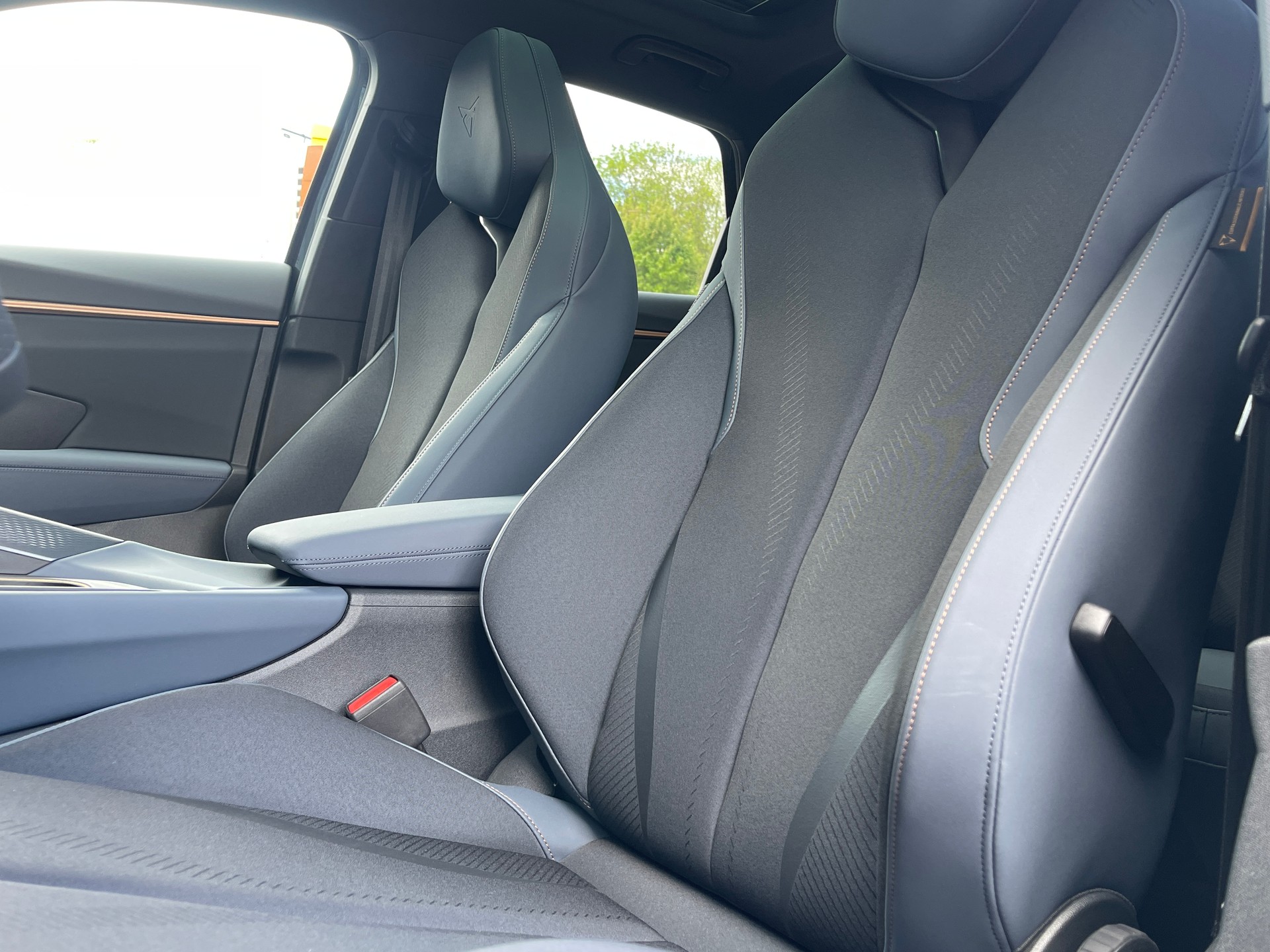CUPRA Terramar 1.5 eTSI DSG-image-10