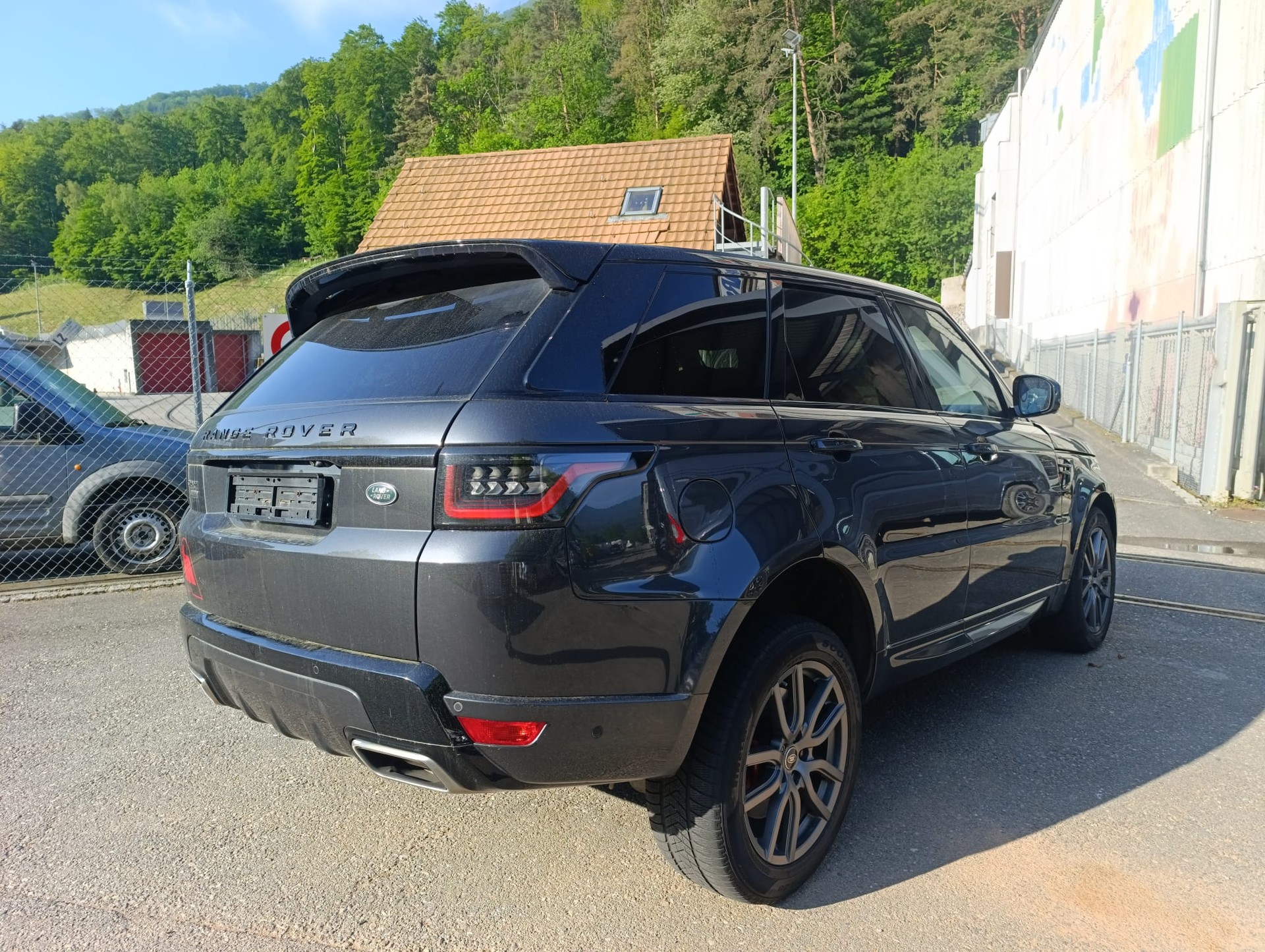 LAND ROVER Range Rover Sport 5.0 V8 S/C HSE Dynamic Automatic-showroom-element-1